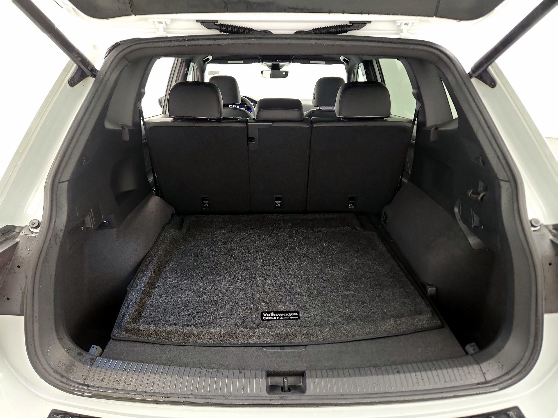 Thumbnail: 2022 Volkswagen Tiguan - 19