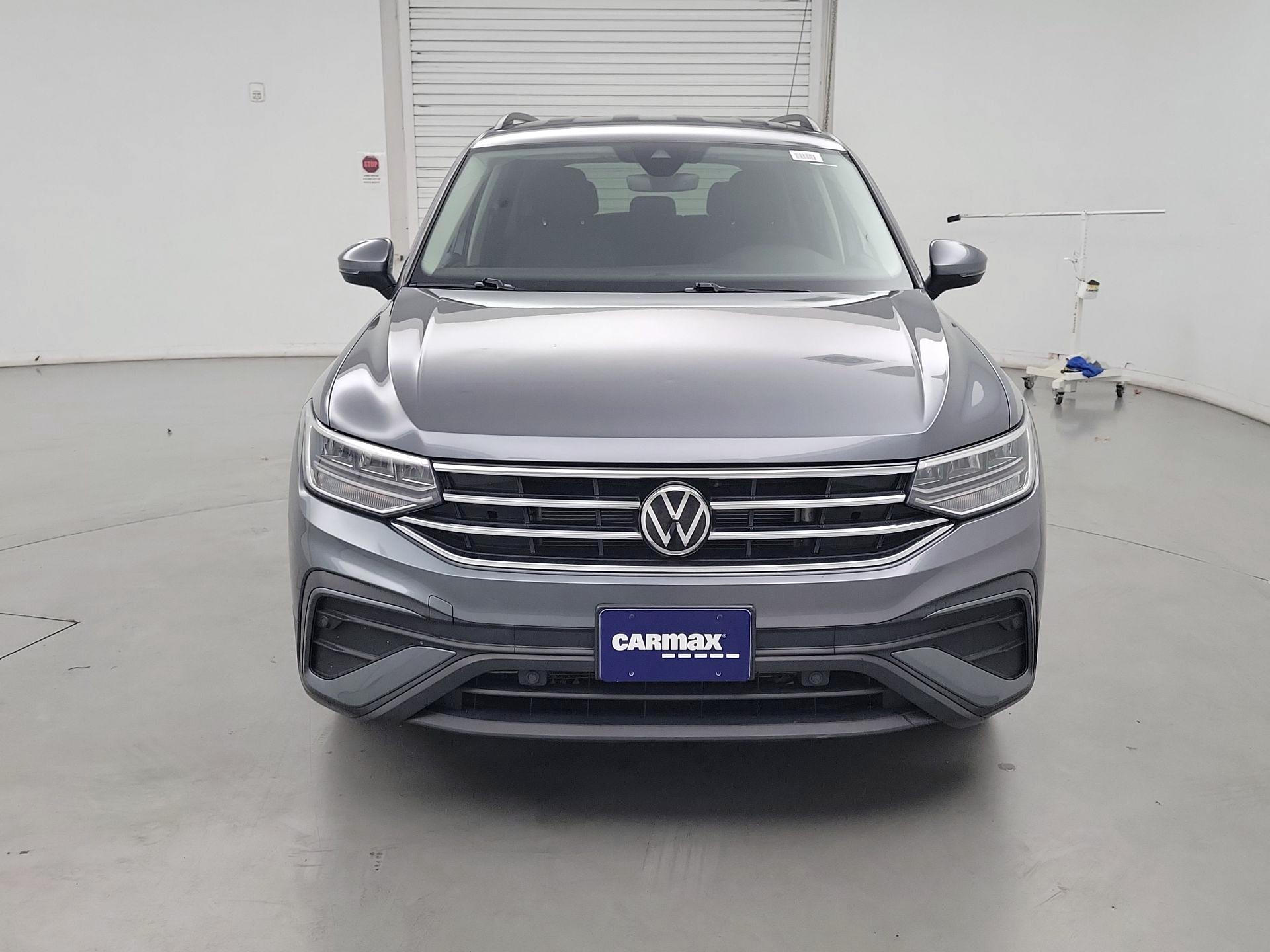 Thumbnail: 2022 Volkswagen Tiguan - 2