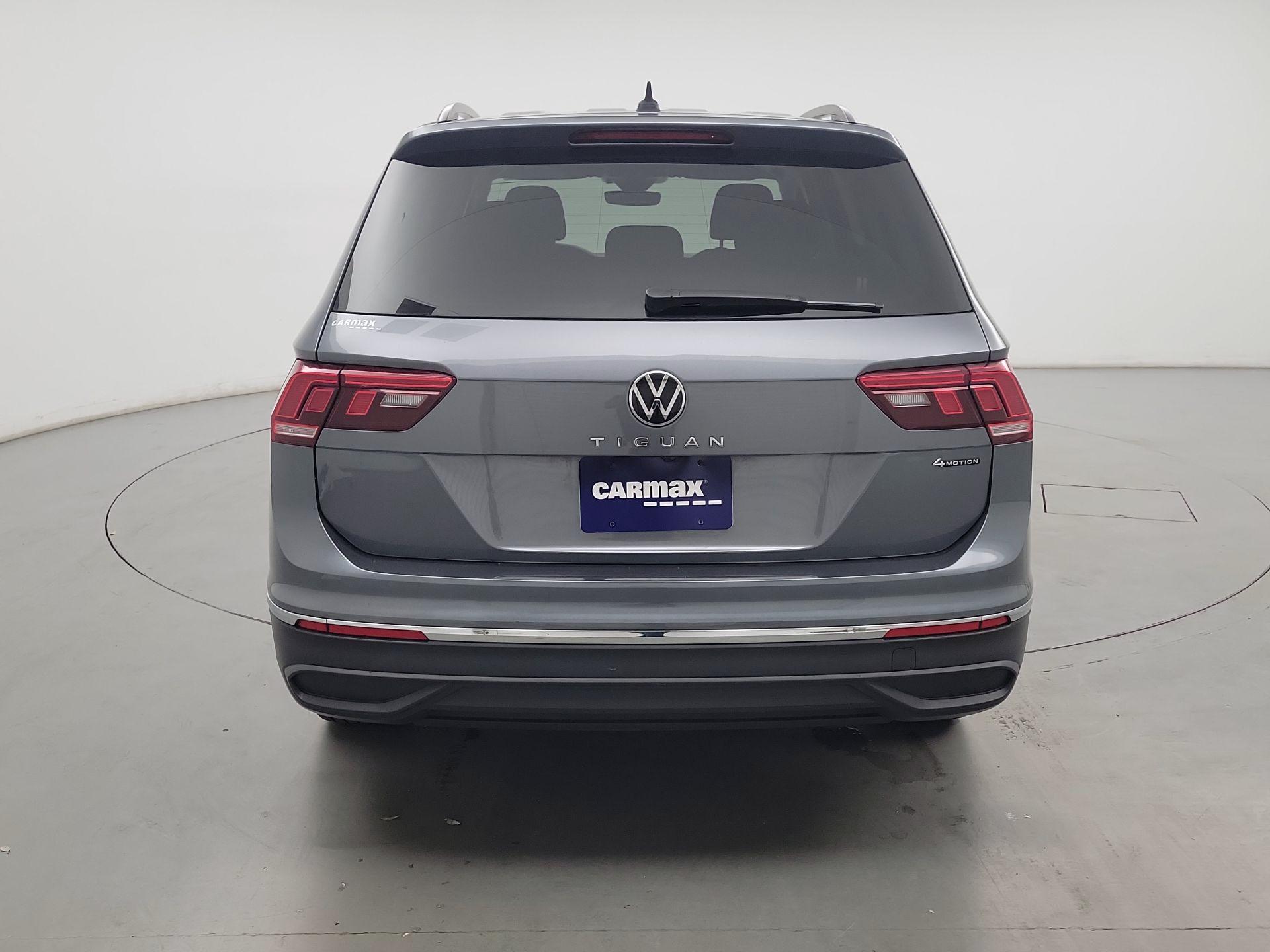 Thumbnail: 2022 Volkswagen Tiguan - 6