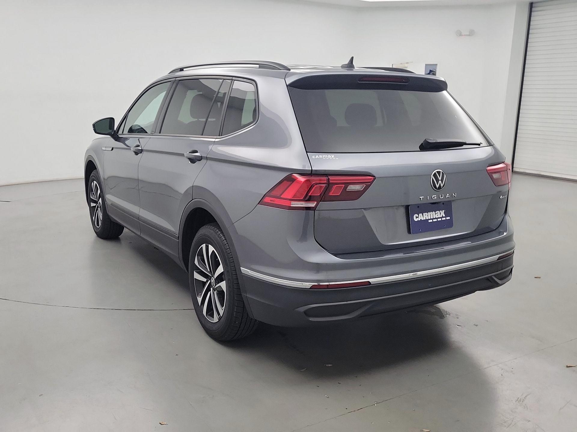 Thumbnail: 2022 Volkswagen Tiguan - 7