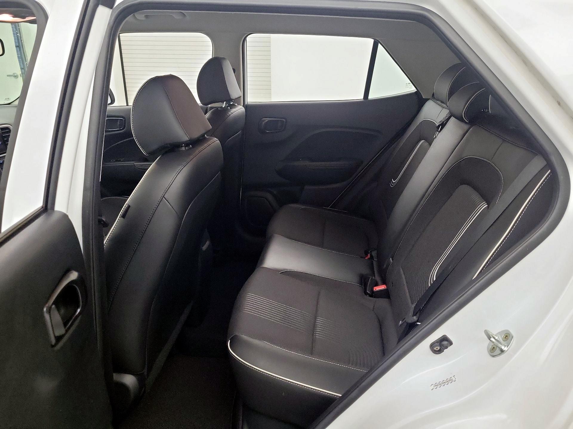 Thumbnail: 2022 Hyundai Venue - 18