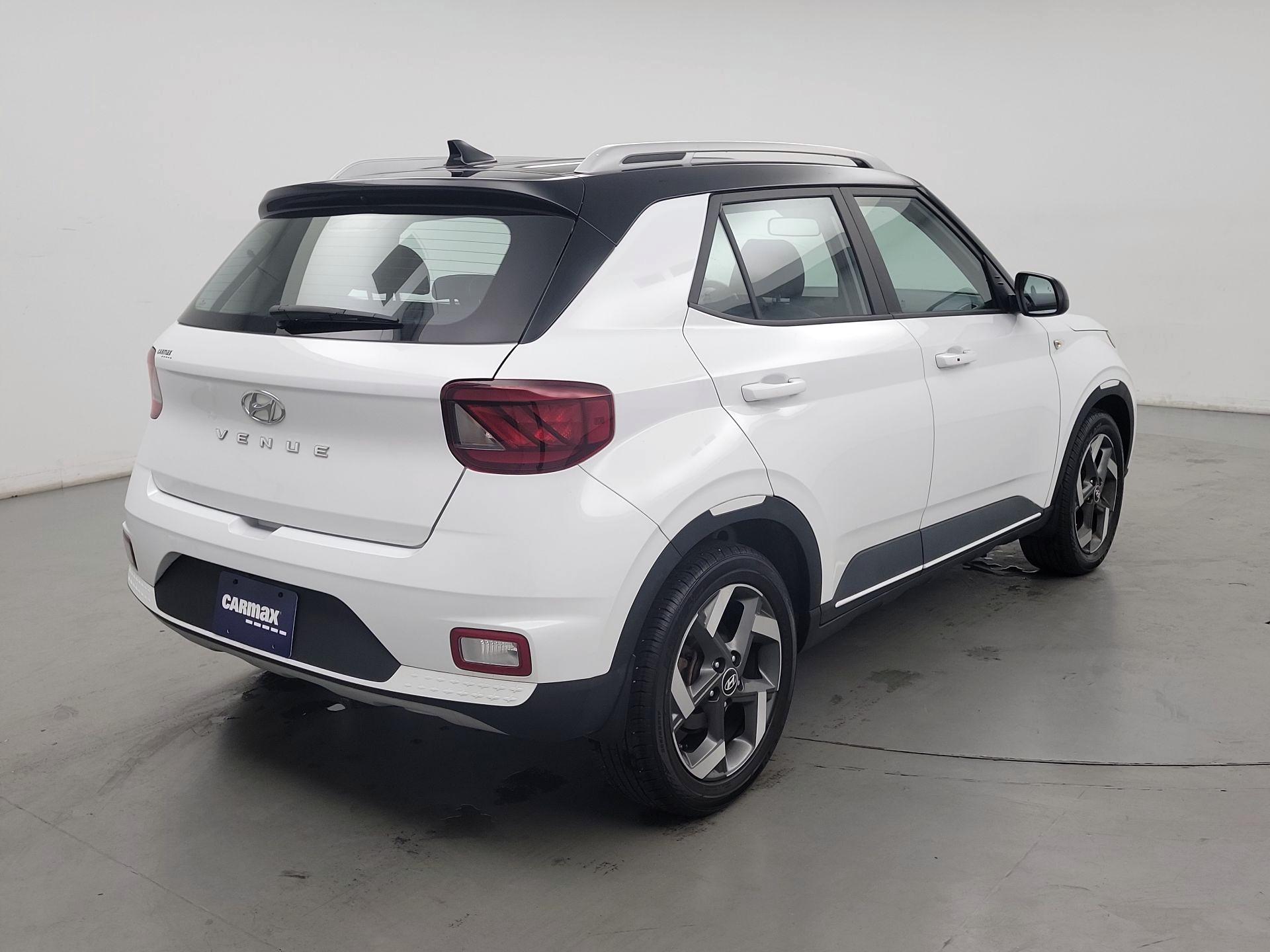 Thumbnail: 2022 Hyundai Venue - 5