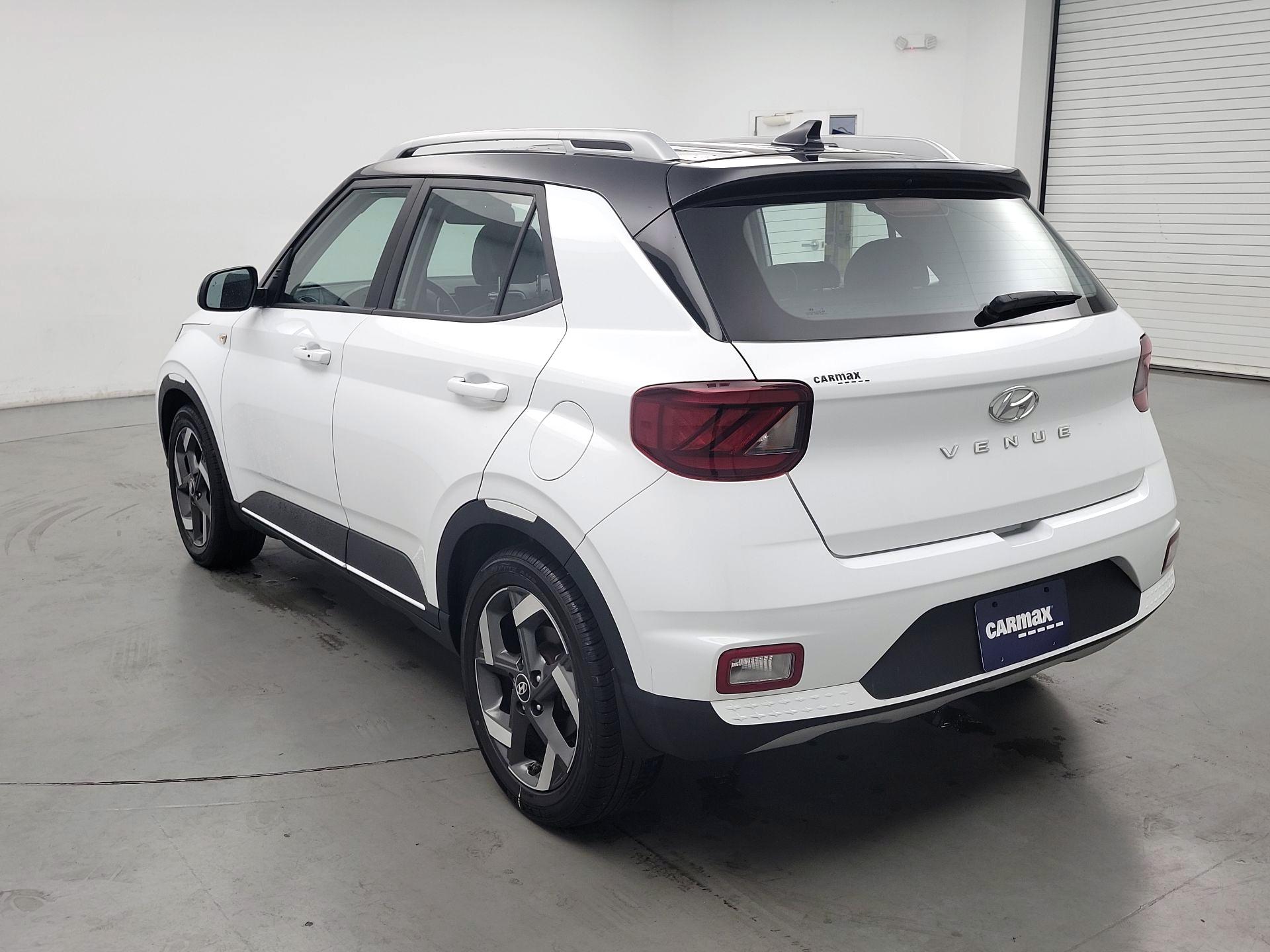 Thumbnail: 2022 Hyundai Venue - 7