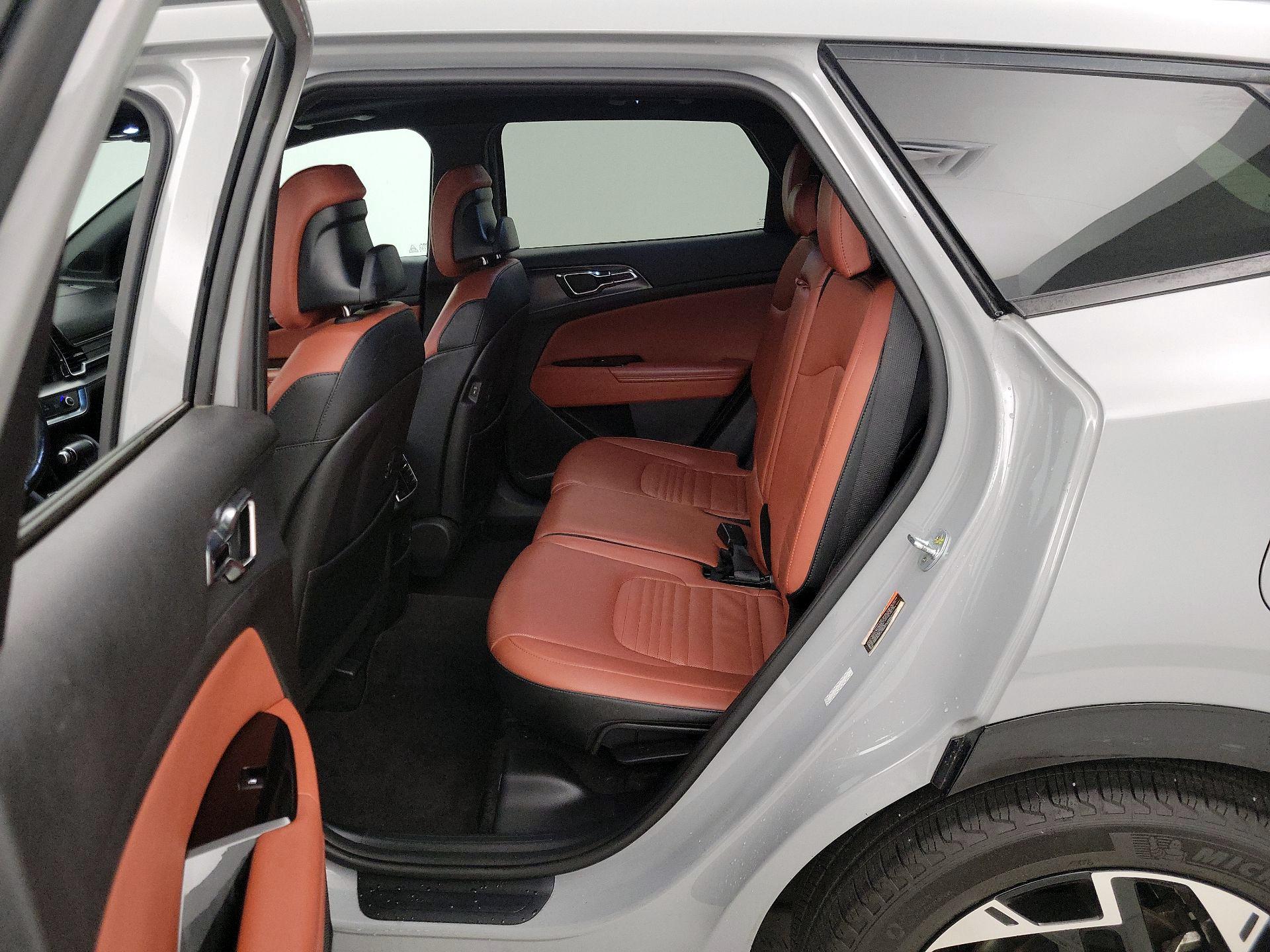 Thumbnail: 2023 Kia Sportage - 19