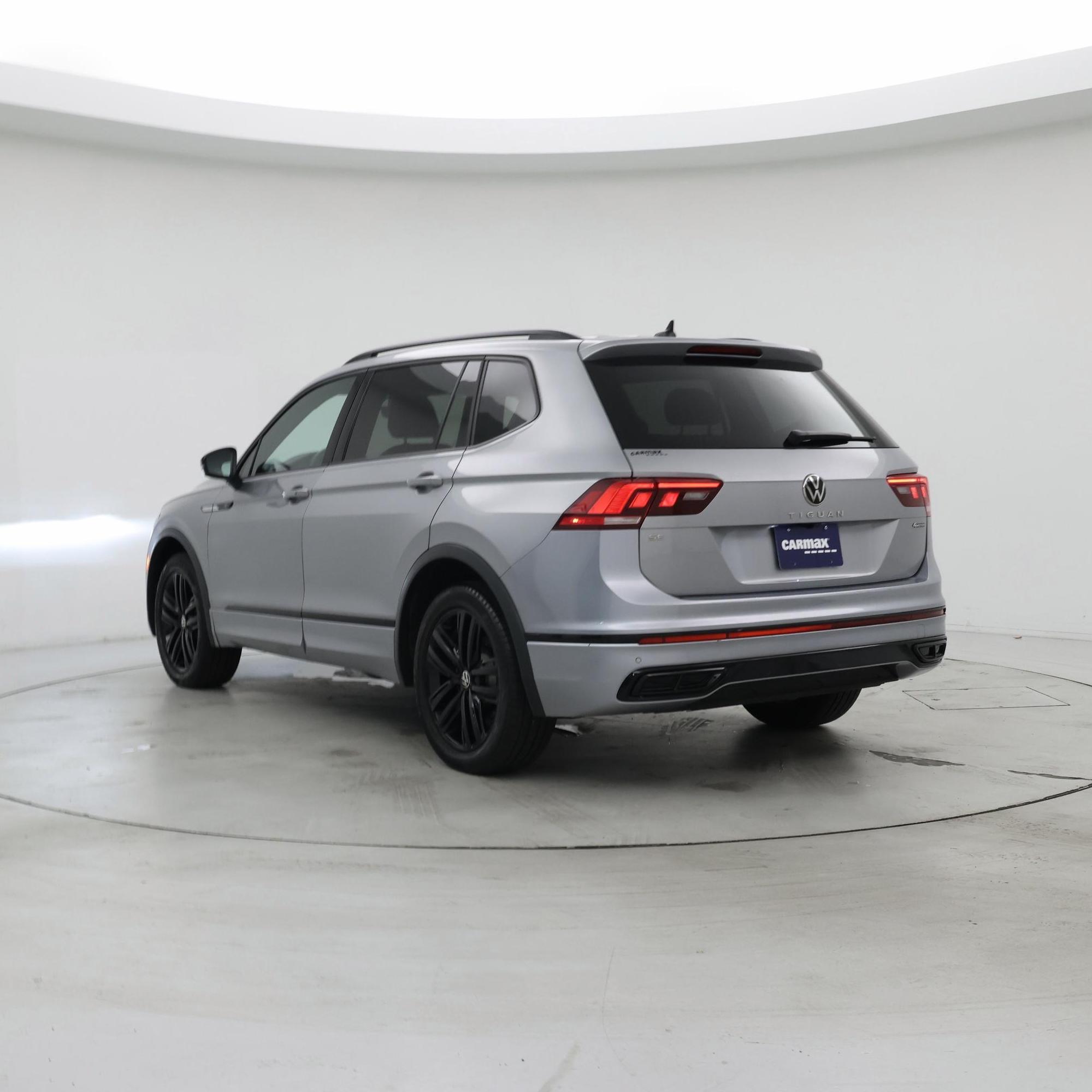 Thumbnail: 2022 Volkswagen Tiguan - 2