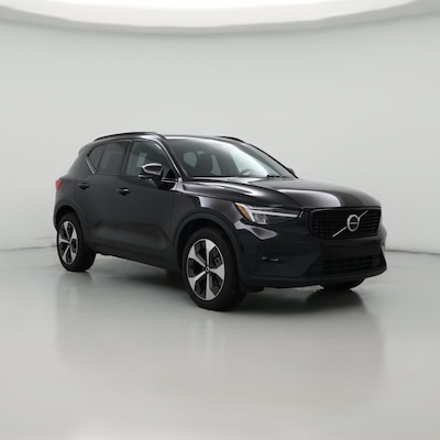 2024 Volvo XC40 B5 Plus Dark Theme