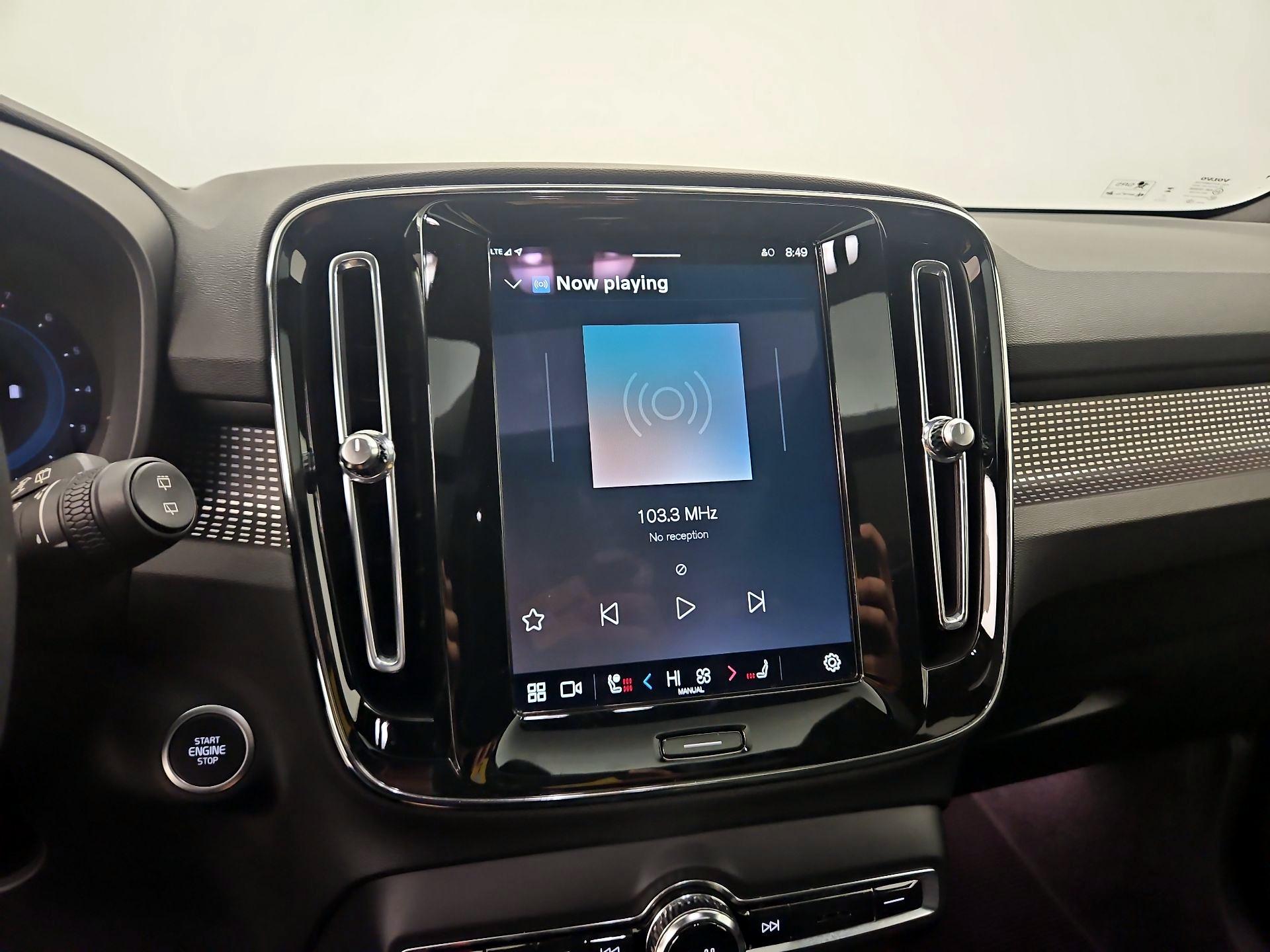 Thumbnail: 2024 Volvo XC40 - 16