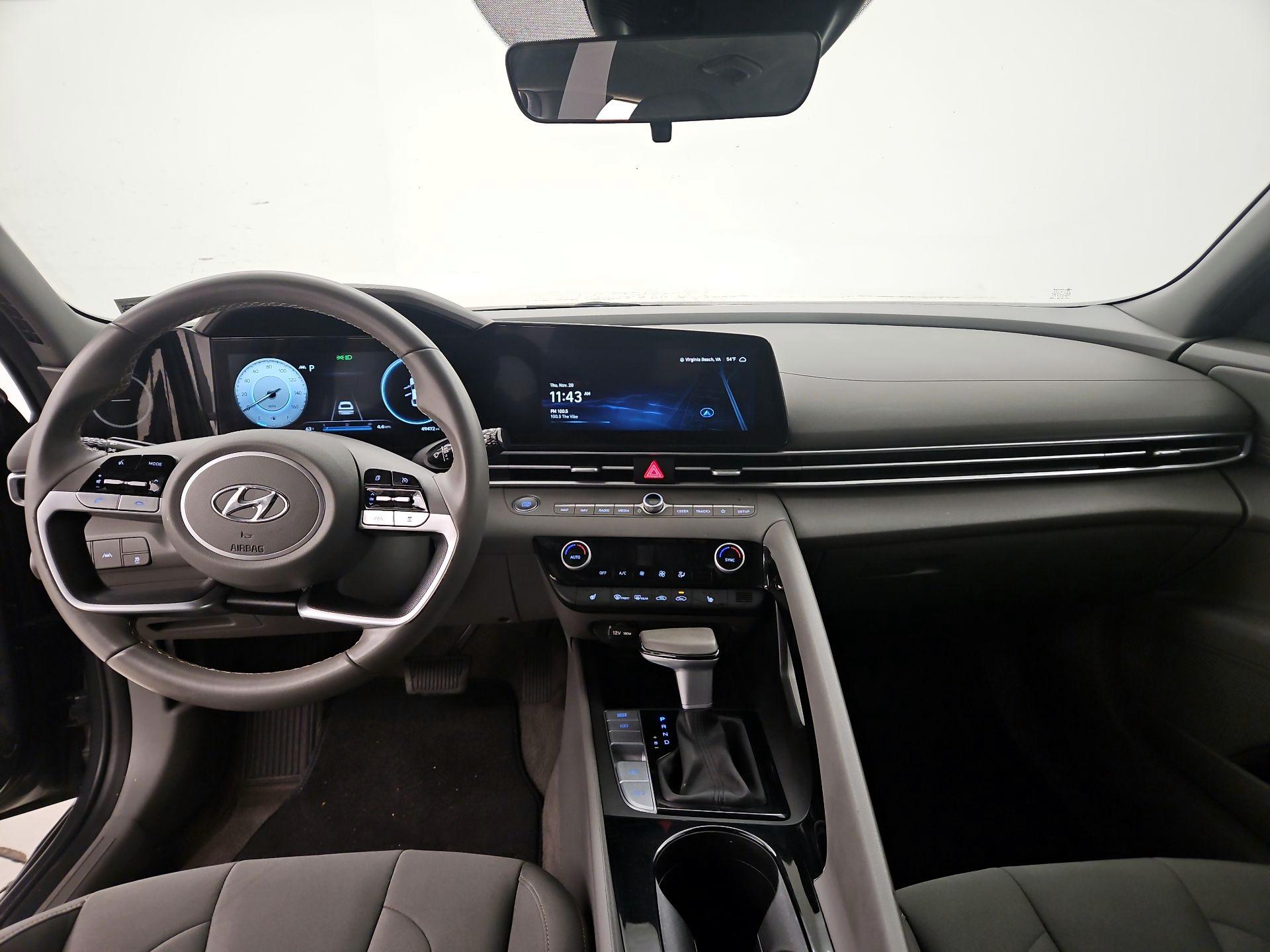 Thumbnail: 2023 Hyundai Elantra - 9