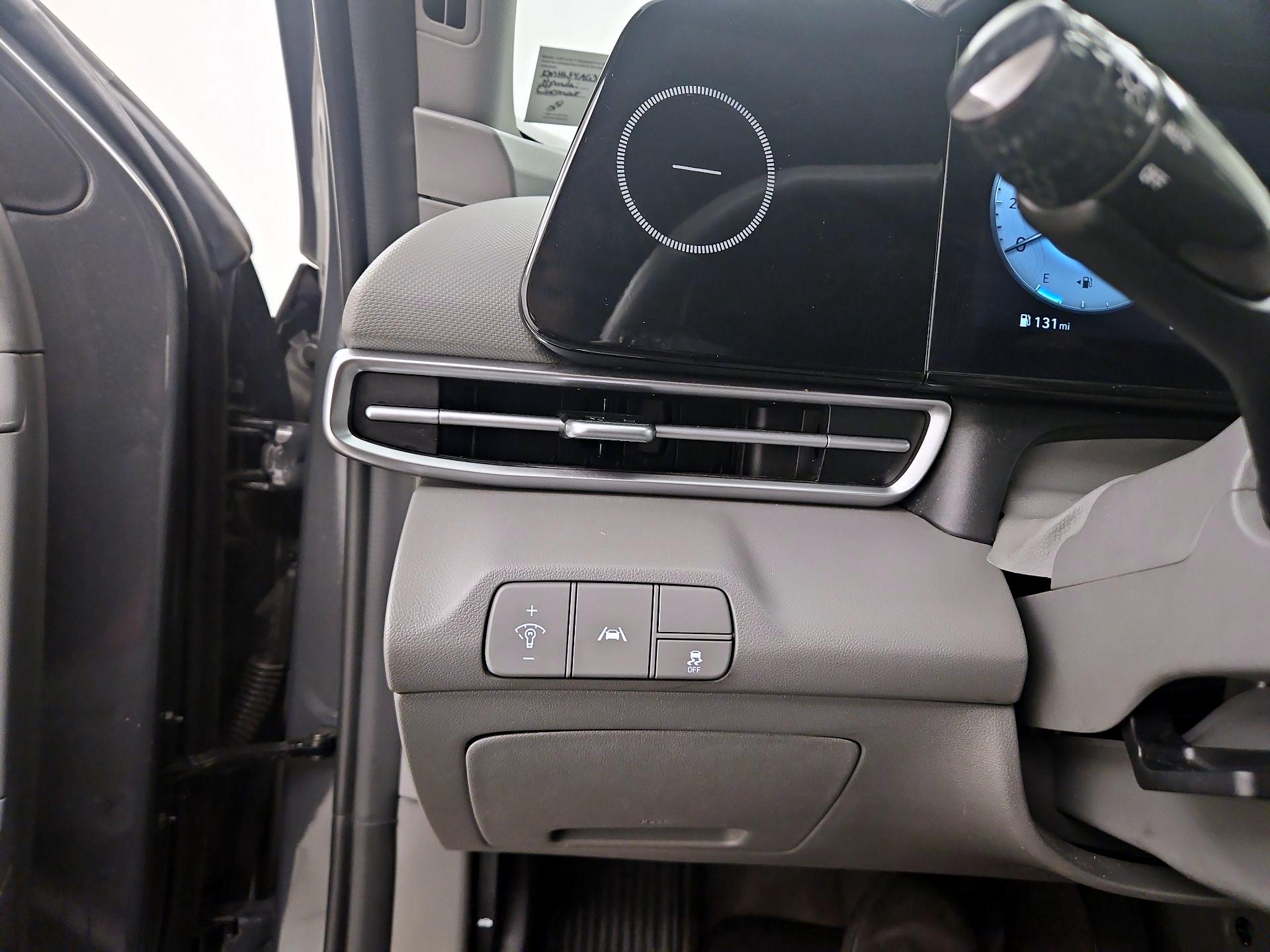 Thumbnail: 2023 Hyundai Elantra - 13