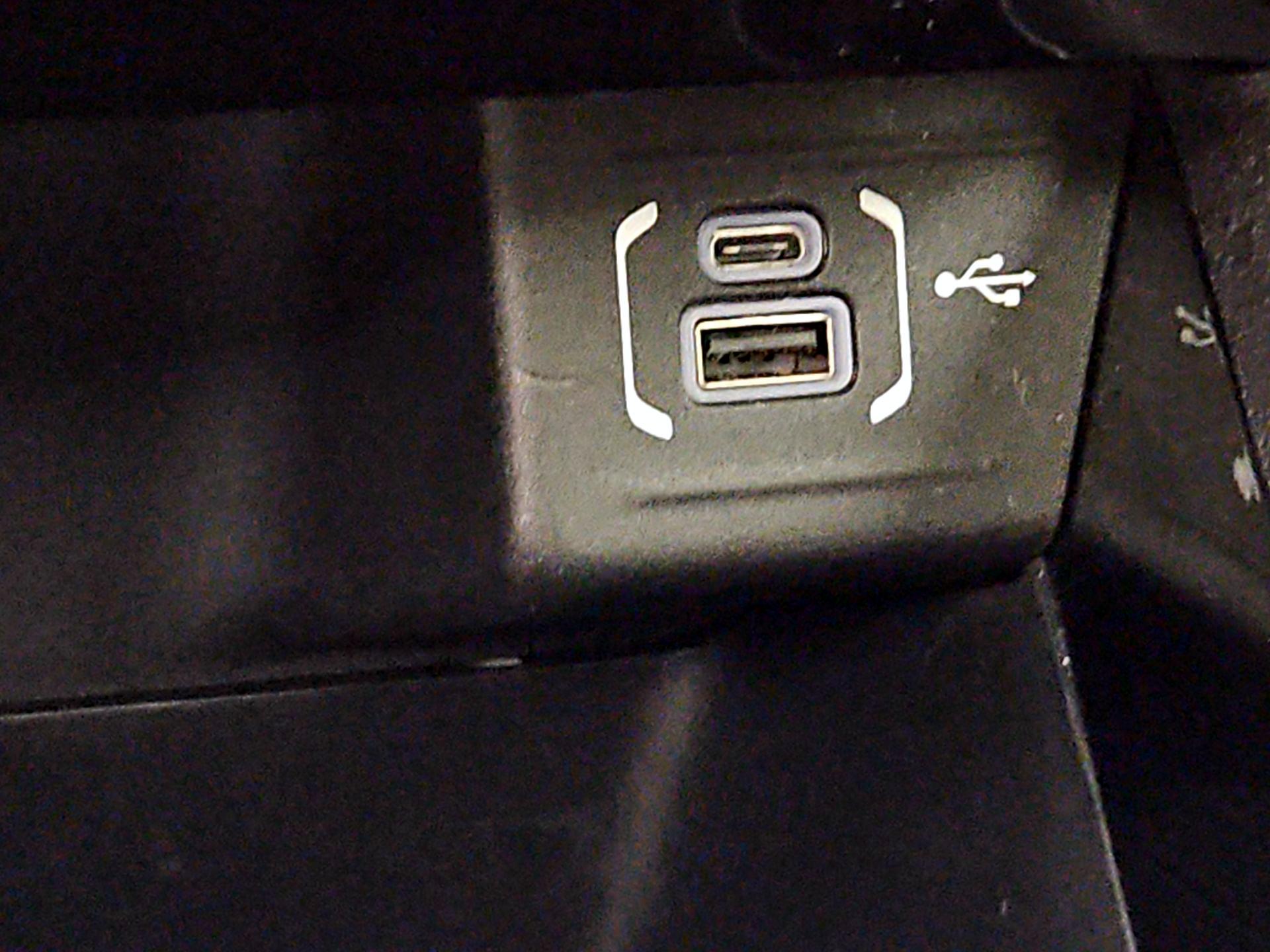 Thumbnail: 2022 Jeep Compass - 18