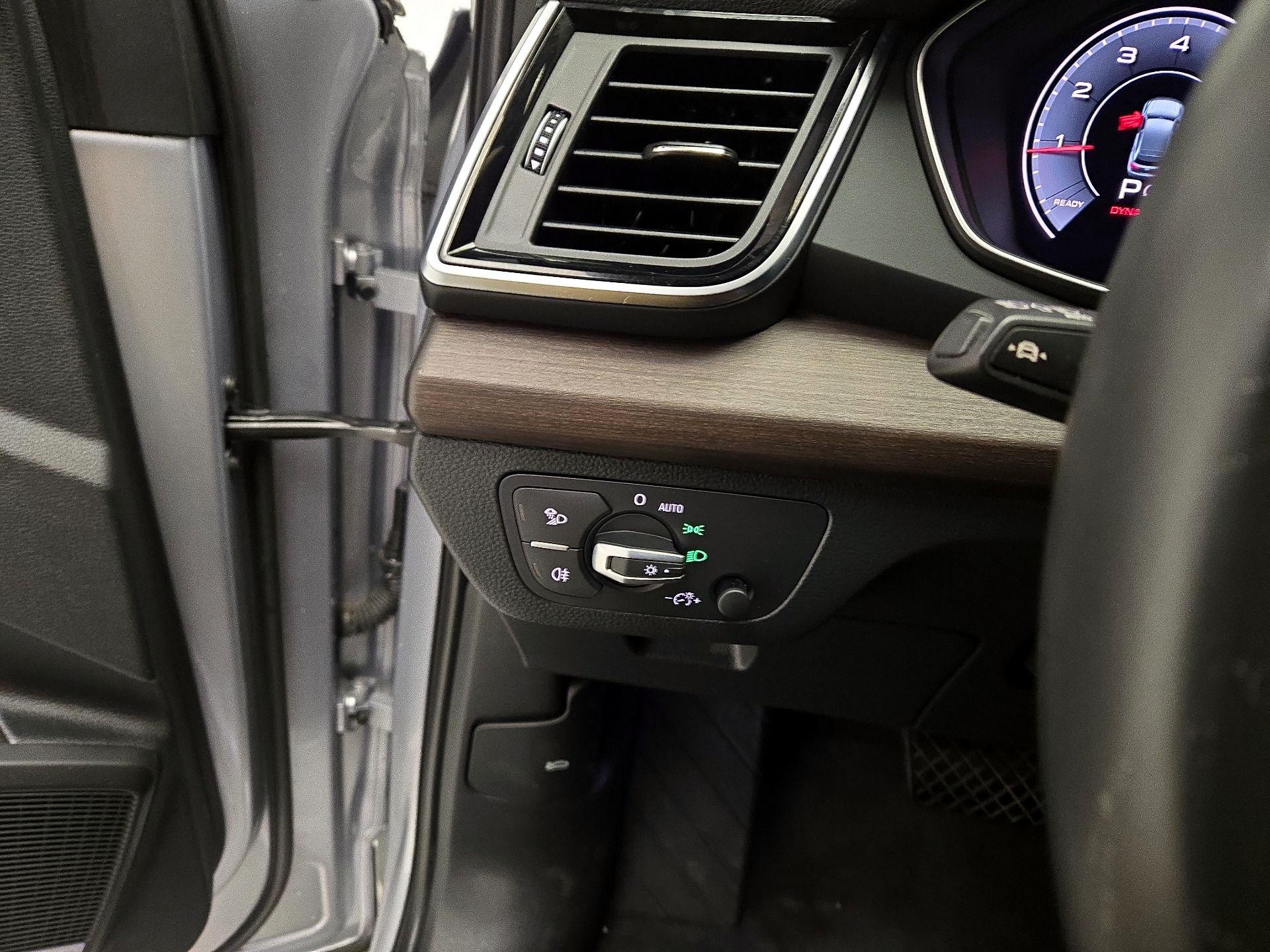 Thumbnail: 2022 Audi Q5 - 13