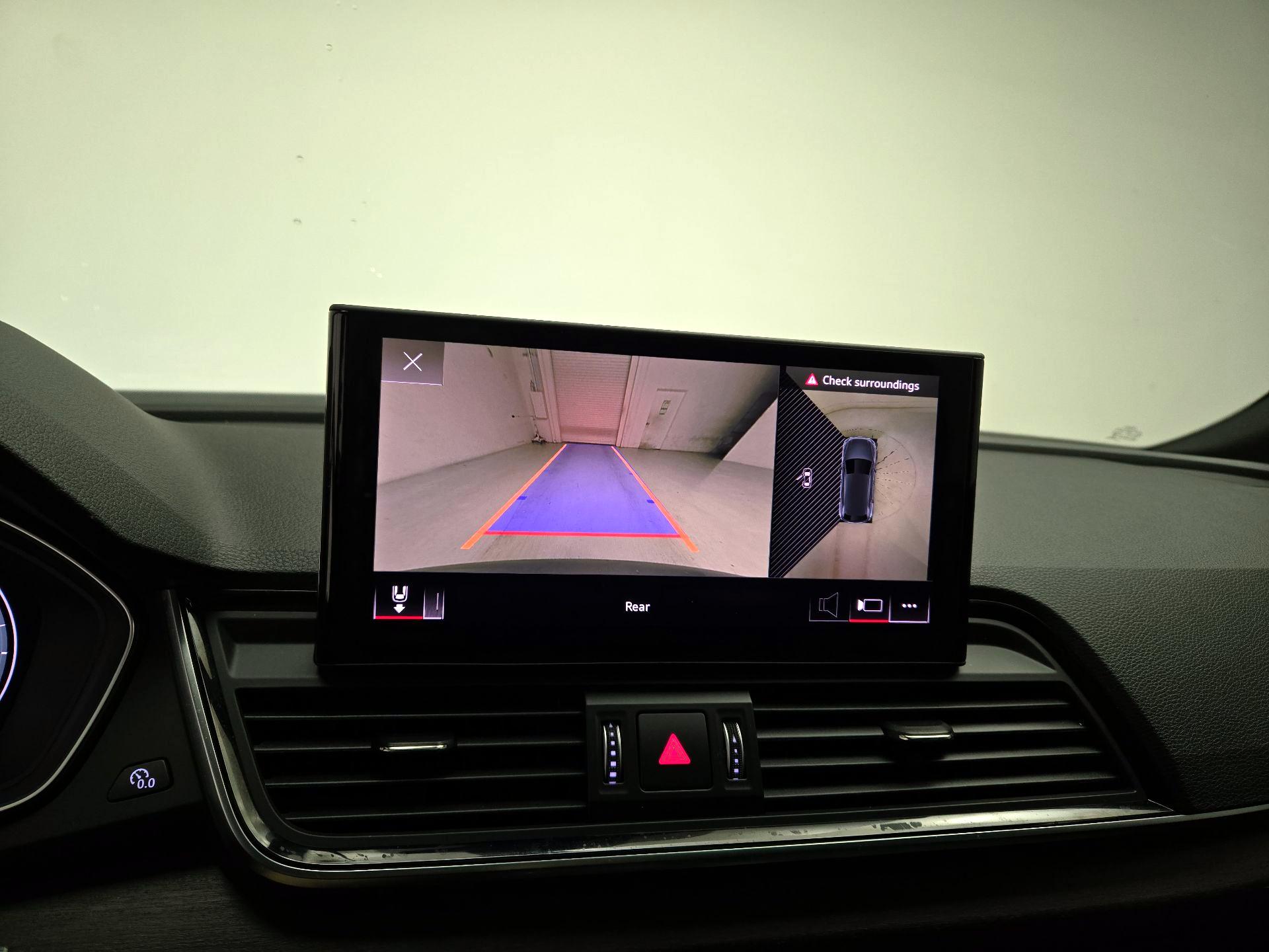 Thumbnail: 2022 Audi Q5 - 15