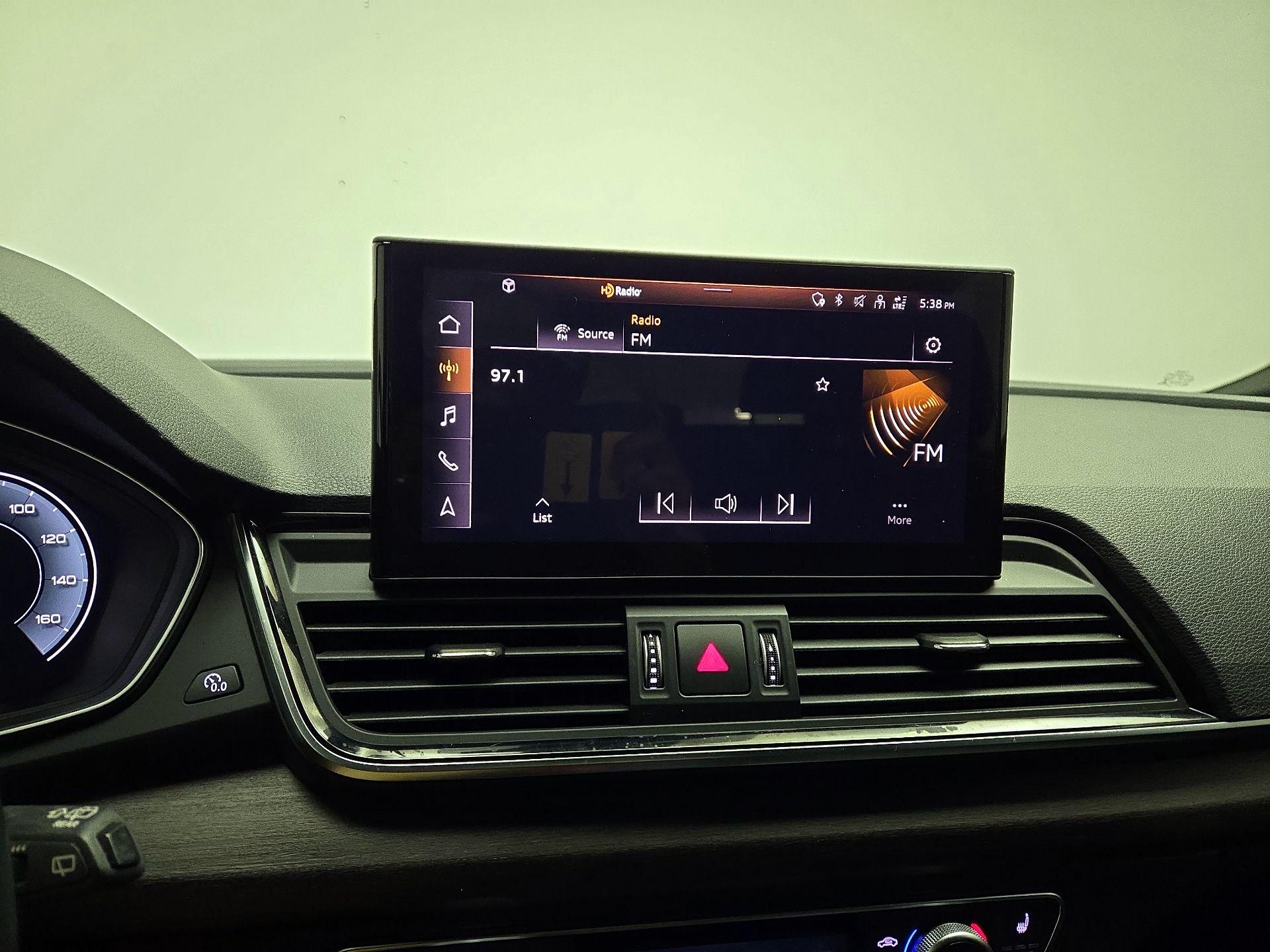 Thumbnail: 2022 Audi Q5 - 16