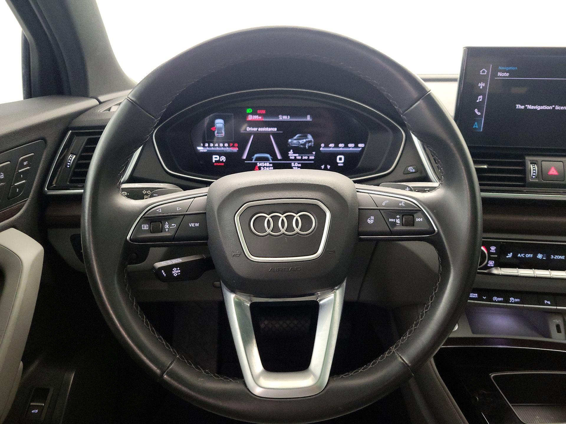 Thumbnail: 2022 Audi Q5 - 10