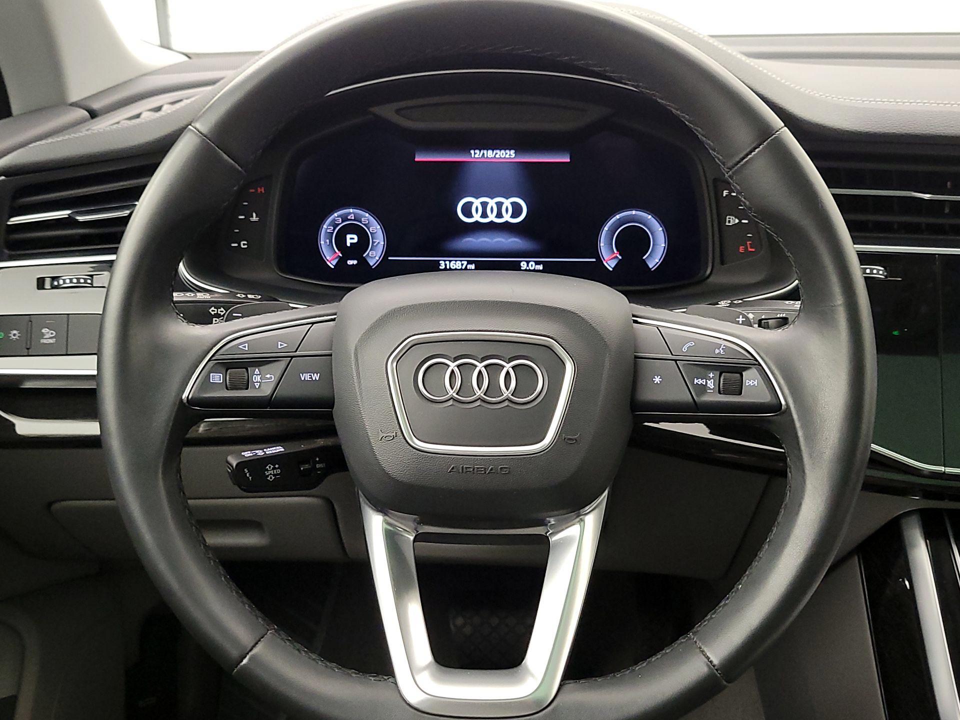 Thumbnail: 2023 Audi Q7 - 10