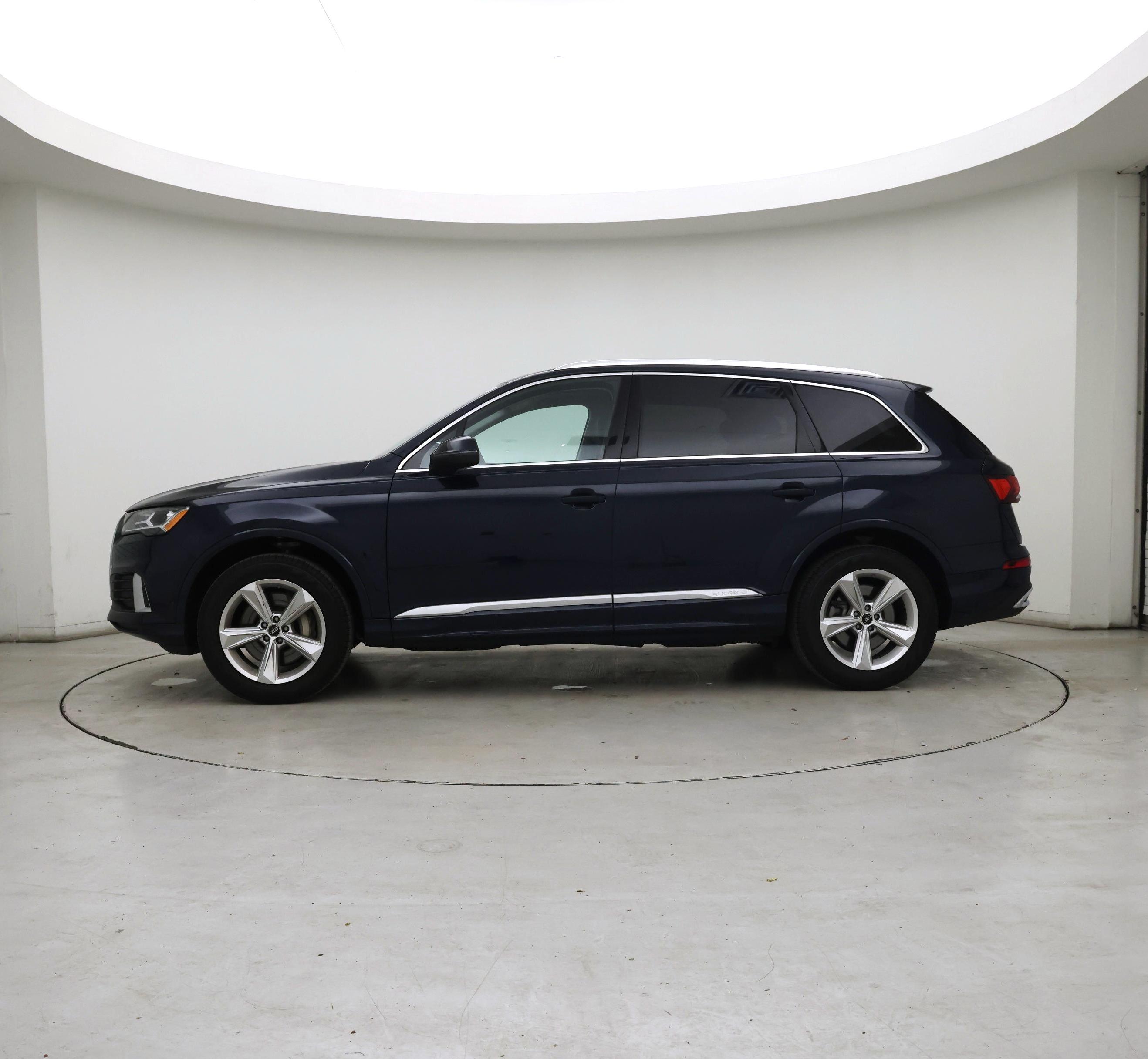 Thumbnail: 2023 Audi Q7 - 3