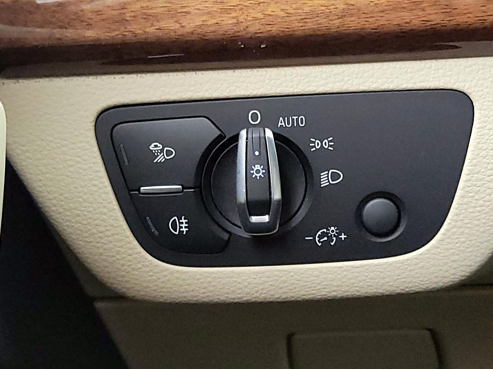 Thumbnail: 2022 Audi Q5 - 13