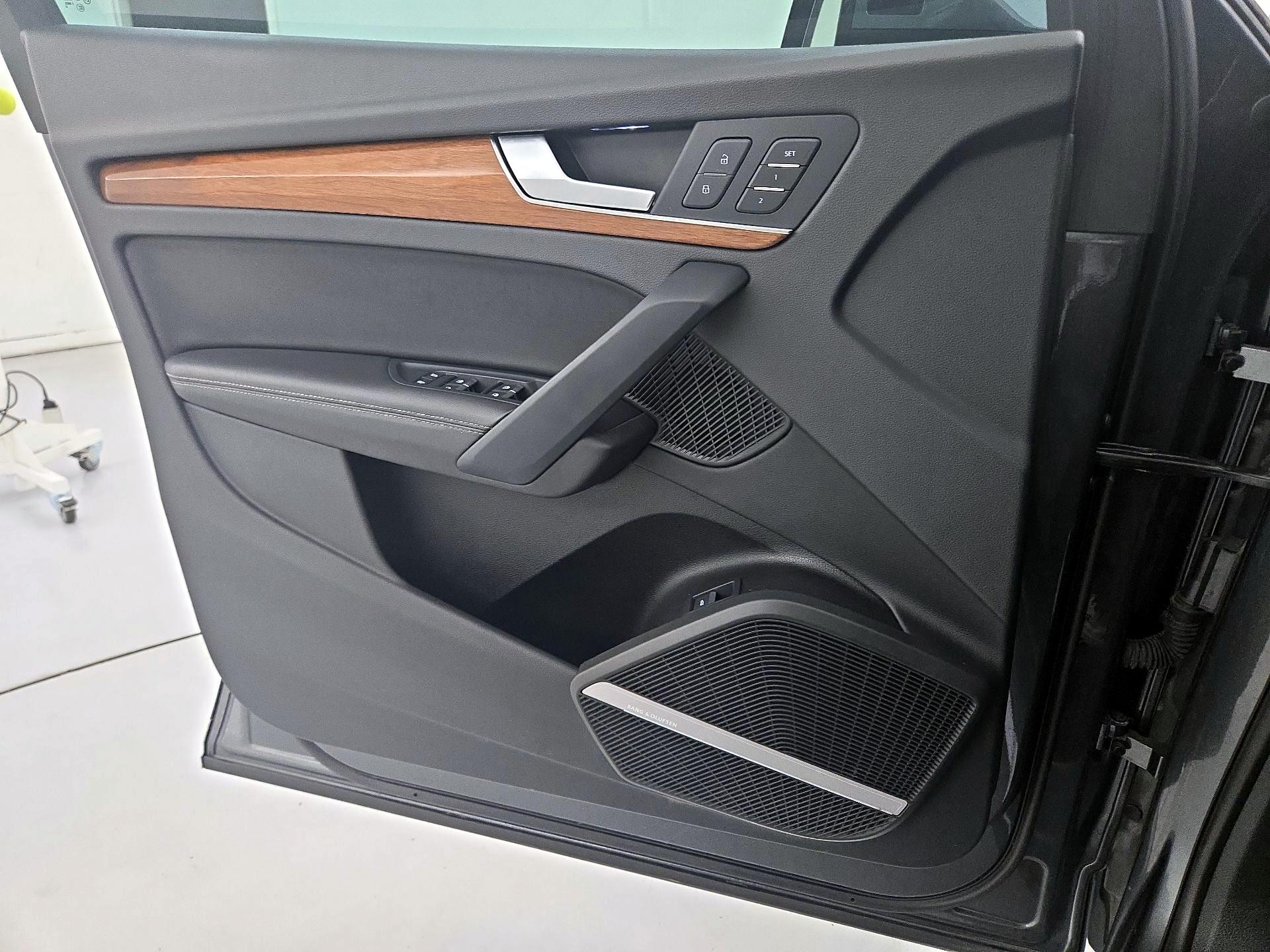 Thumbnail: 2022 Audi Q5 - 12