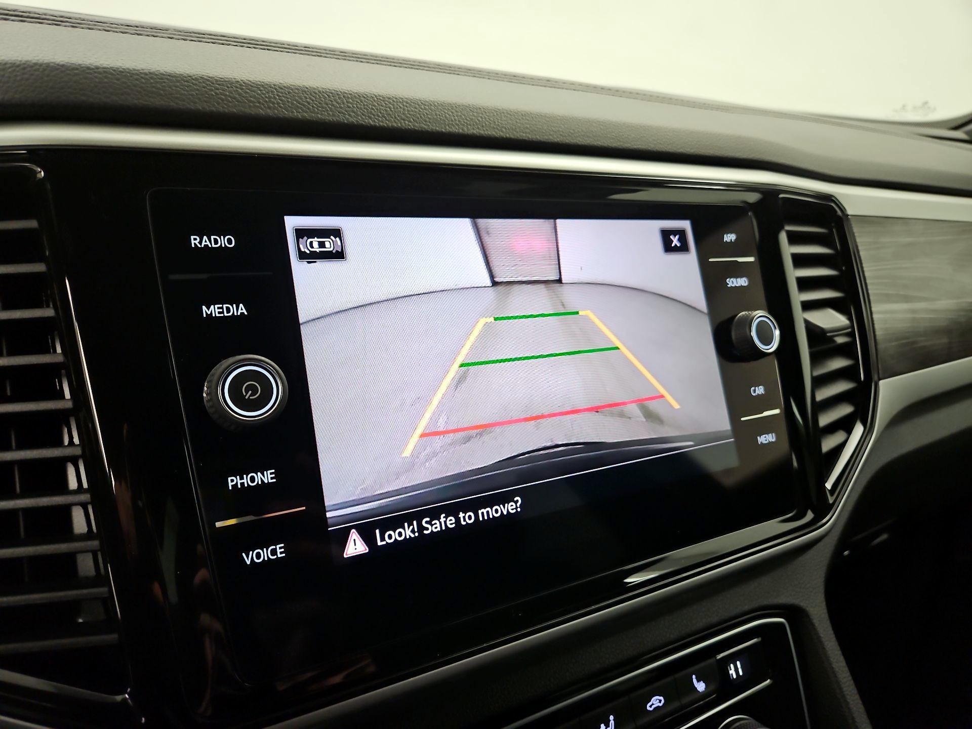 Thumbnail: 2023 Volkswagen Atlas - 14