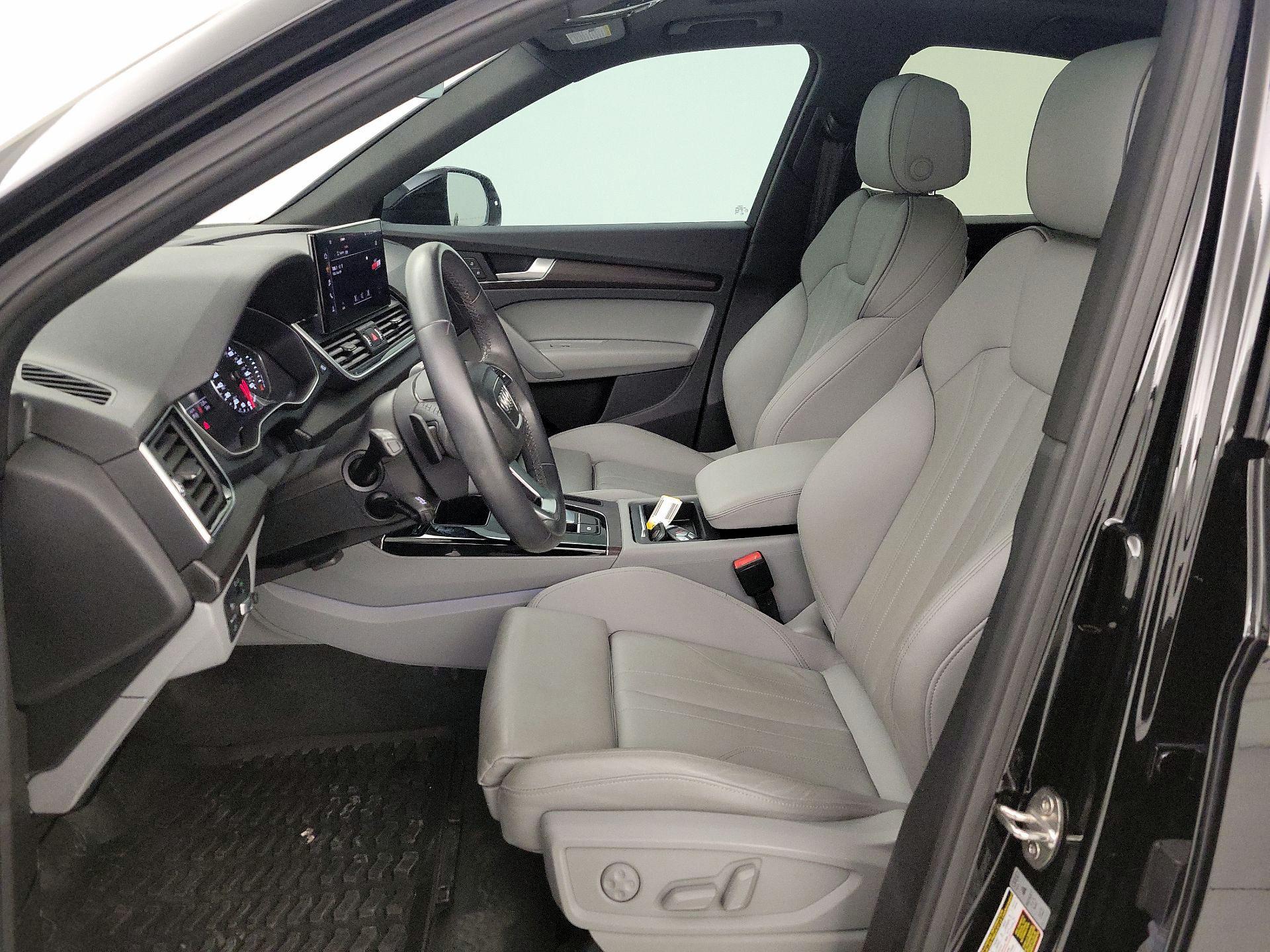 Thumbnail: 2022 Audi Q5 - 11