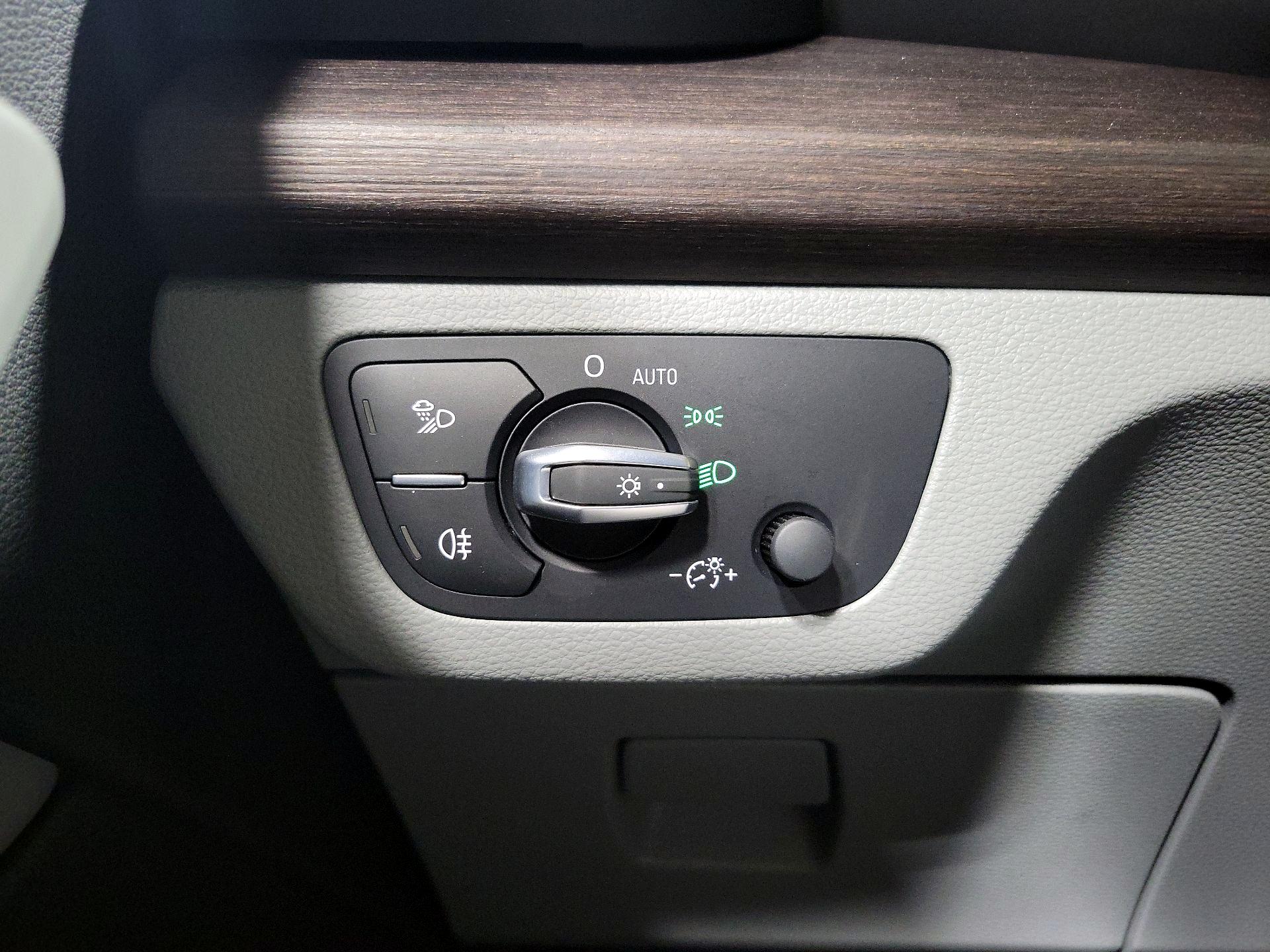 Thumbnail: 2022 Audi Q5 - 13