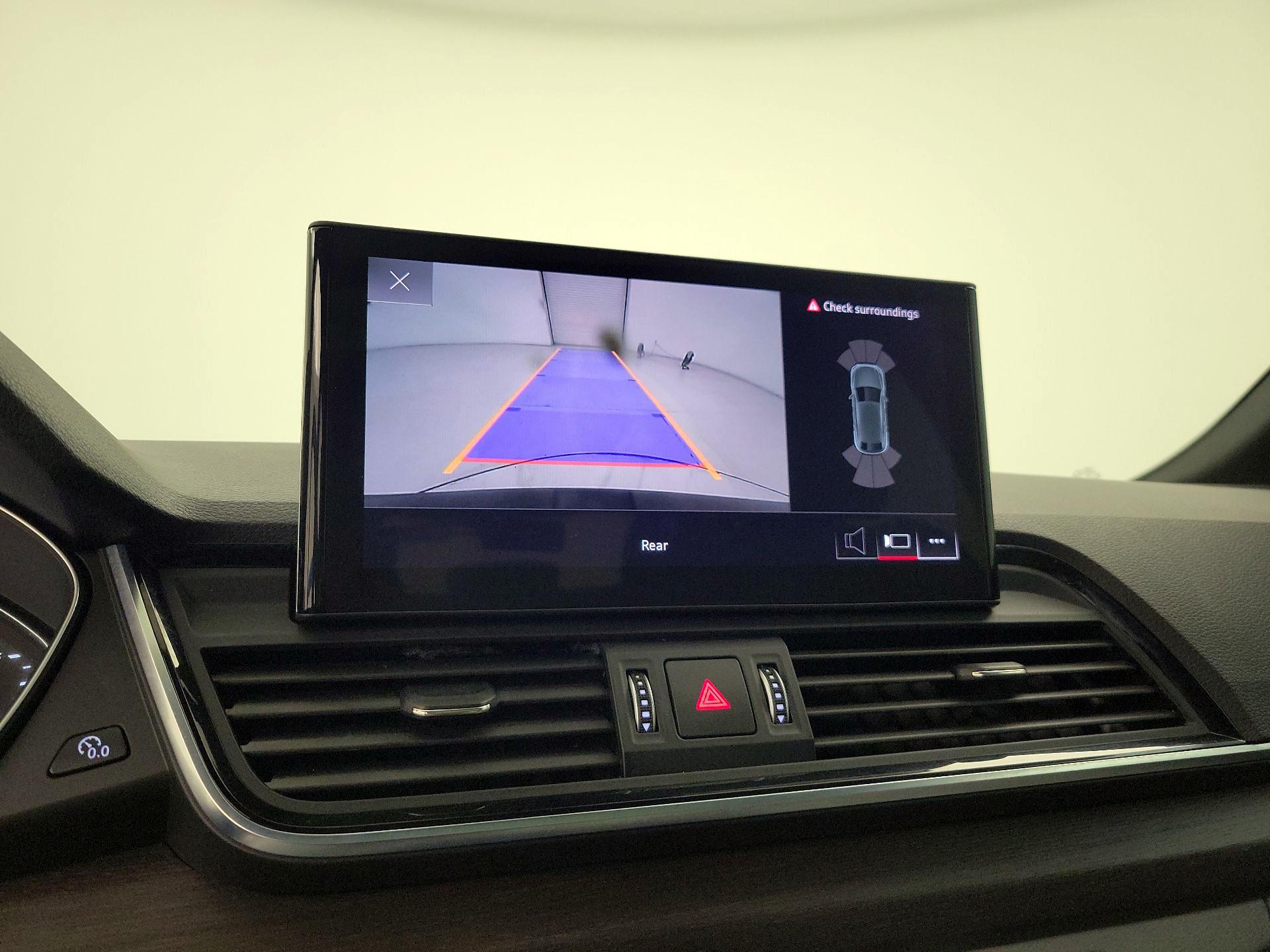 Thumbnail: 2022 Audi Q5 - 14