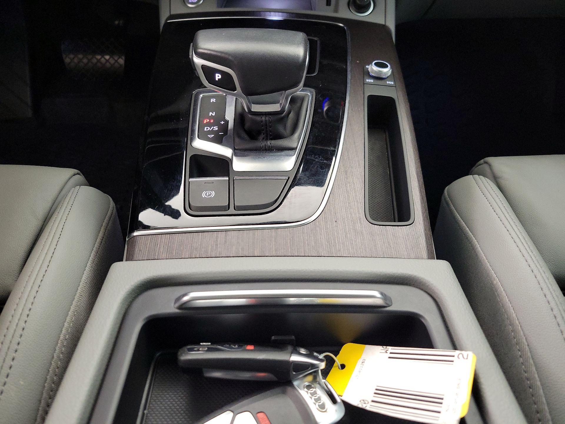 Thumbnail: 2022 Audi Q5 - 17