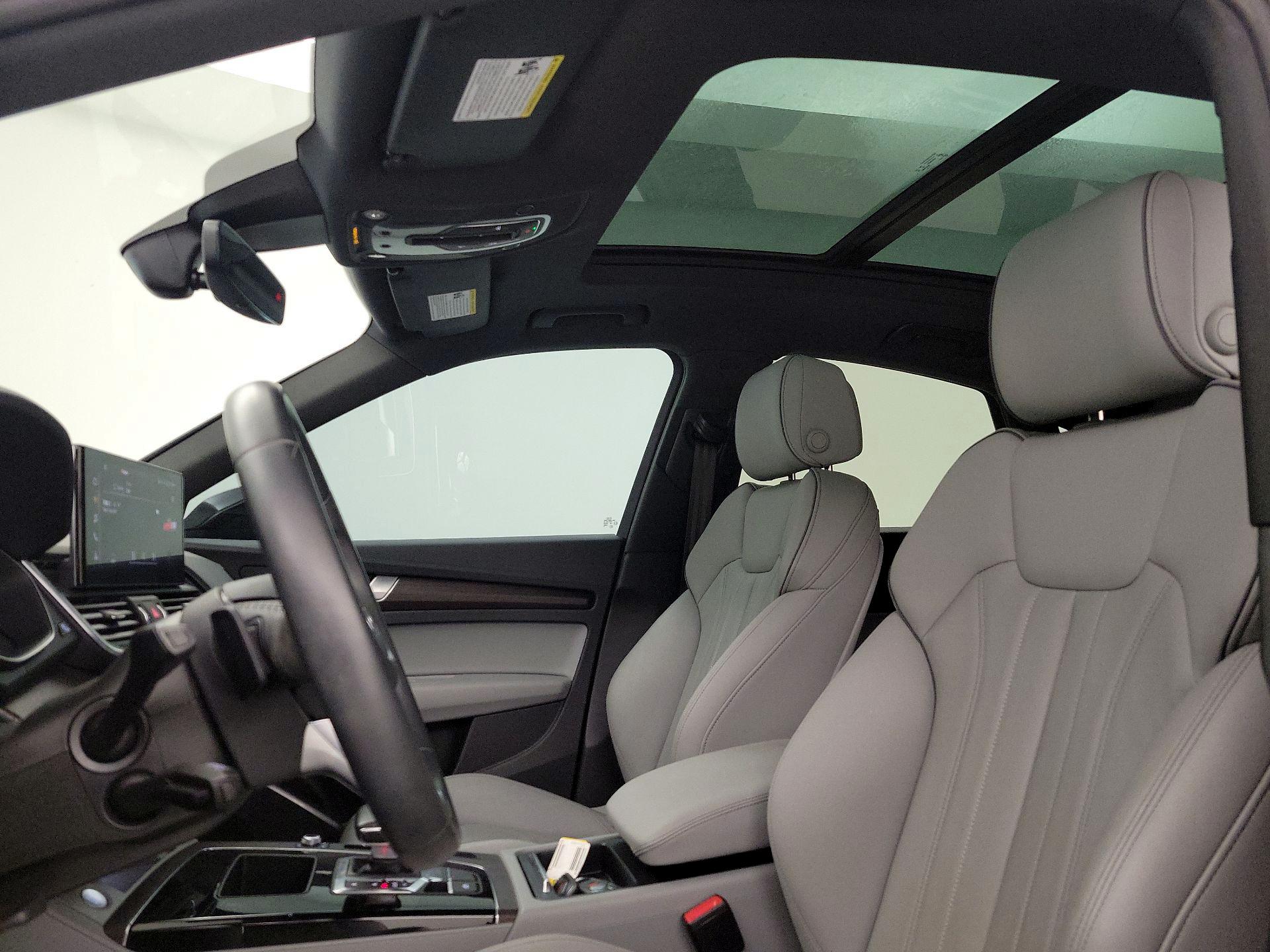 Thumbnail: 2022 Audi Q5 - 18