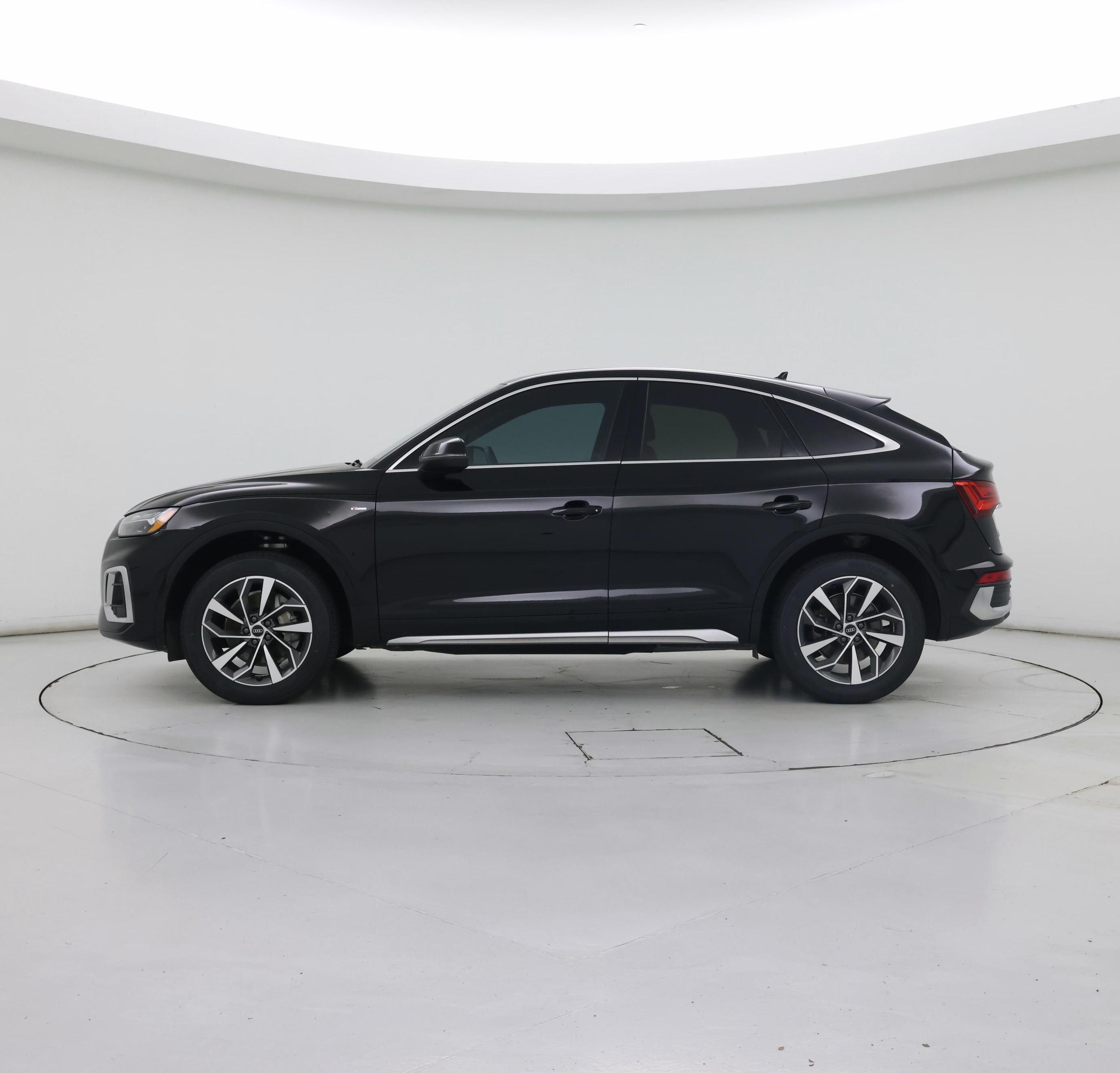 Thumbnail: 2022 Audi Q5 - 3