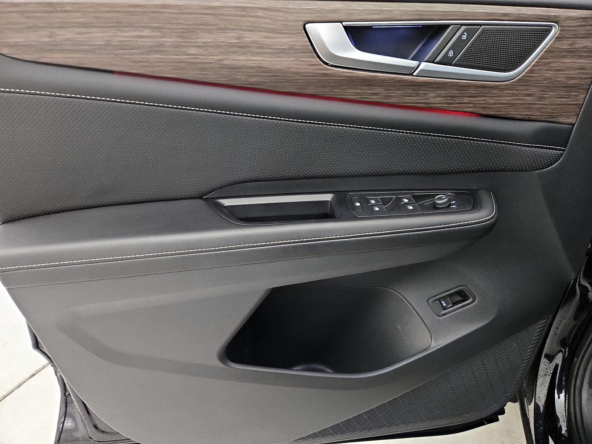 Thumbnail: 2024 Volkswagen Atlas - 12