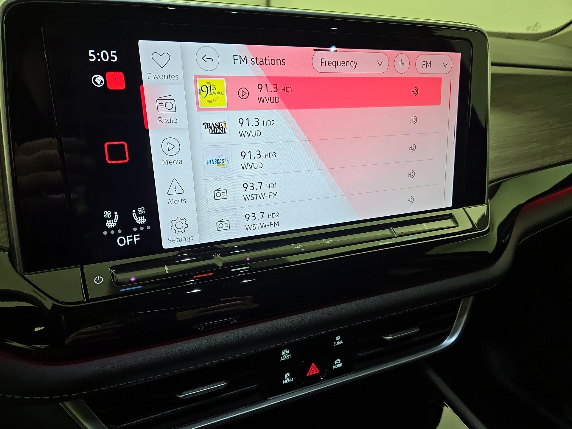 Thumbnail: 2024 Volkswagen Atlas - 15