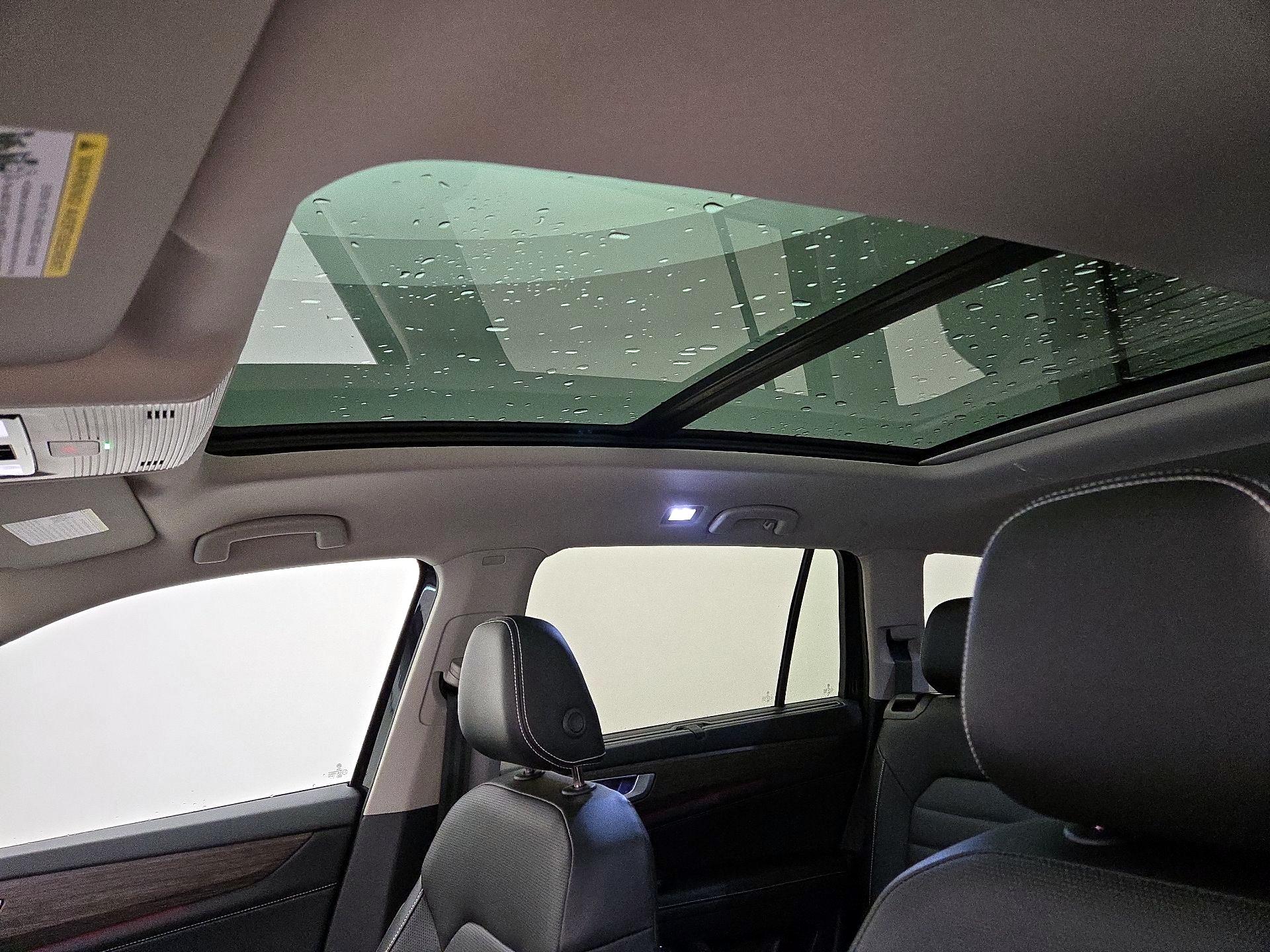 Thumbnail: 2024 Volkswagen Atlas - 19