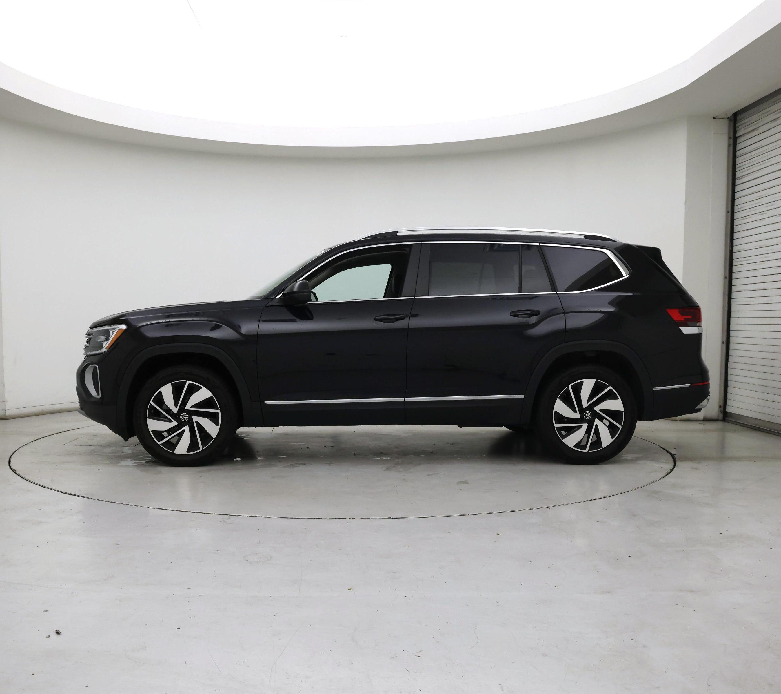 Thumbnail: 2024 Volkswagen Atlas - 3