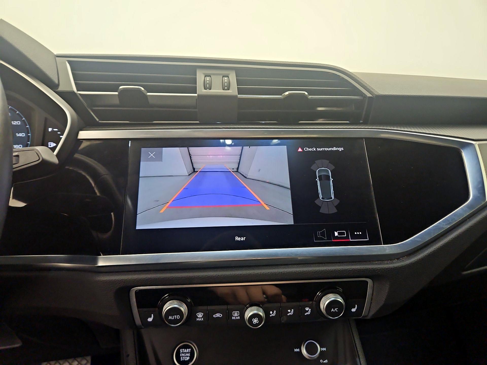 Thumbnail: 2023 Audi Q3 - 14