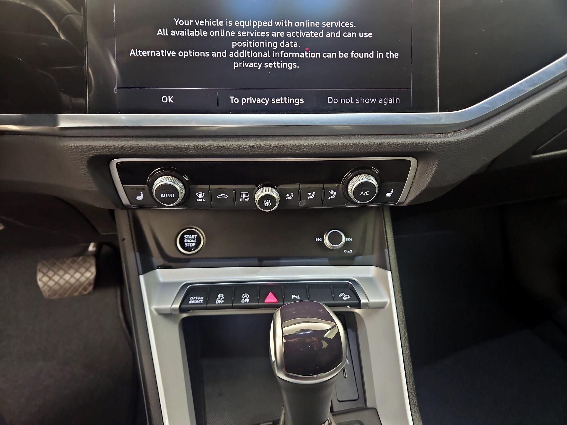 Thumbnail: 2023 Audi Q3 - 16