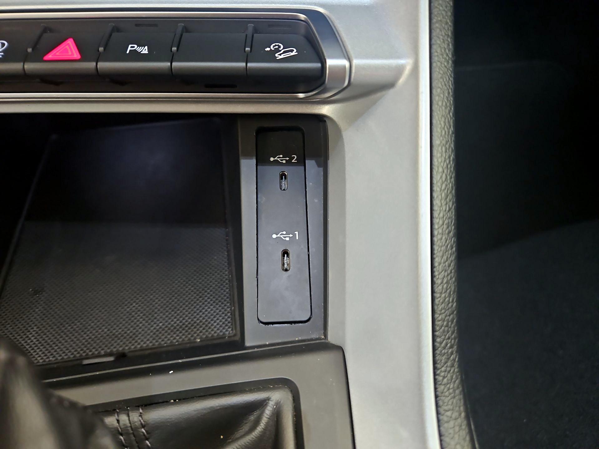 Thumbnail: 2023 Audi Q3 - 18