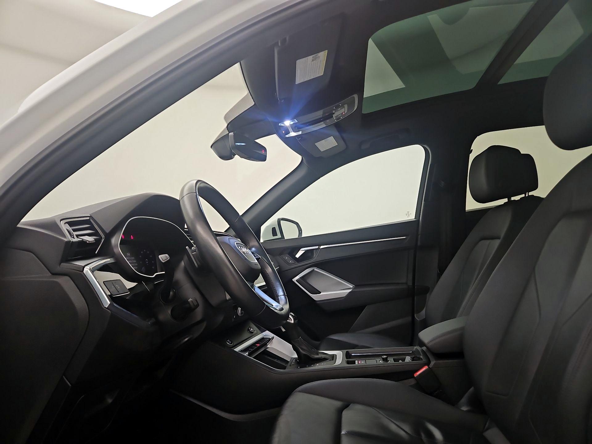 Thumbnail: 2023 Audi Q3 - 19