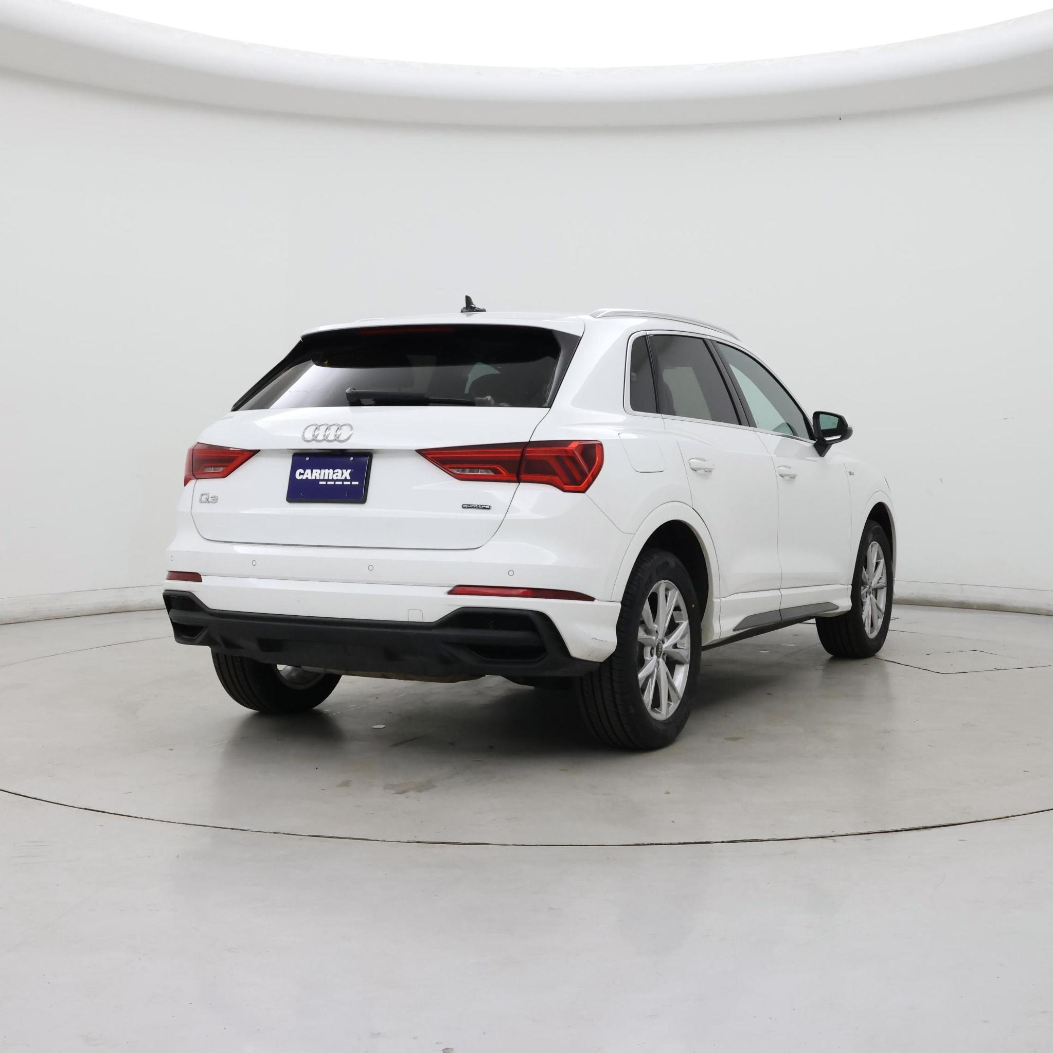 Thumbnail: 2023 Audi Q3 - 8