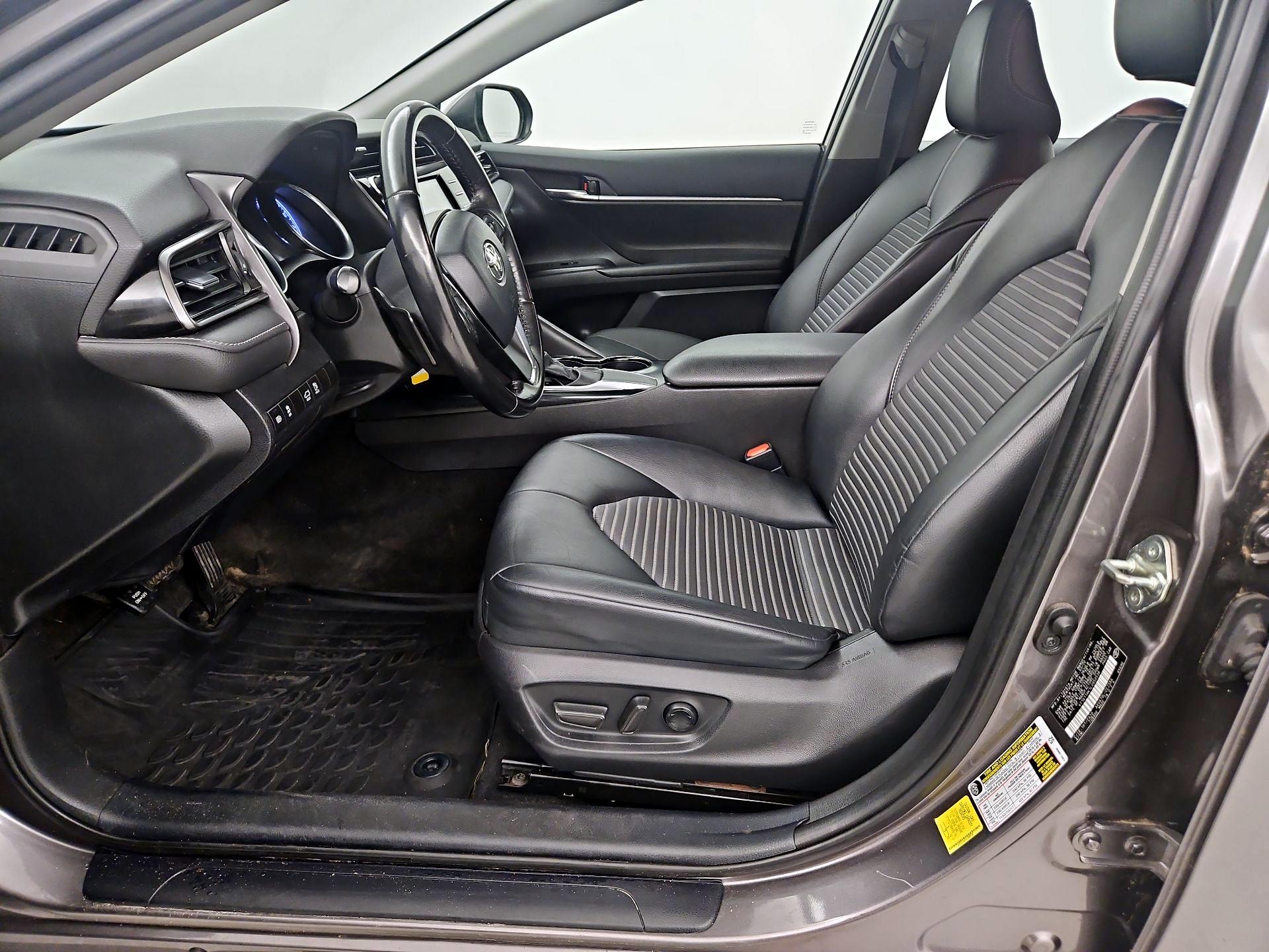 Thumbnail: 2020 Toyota Camry - 11