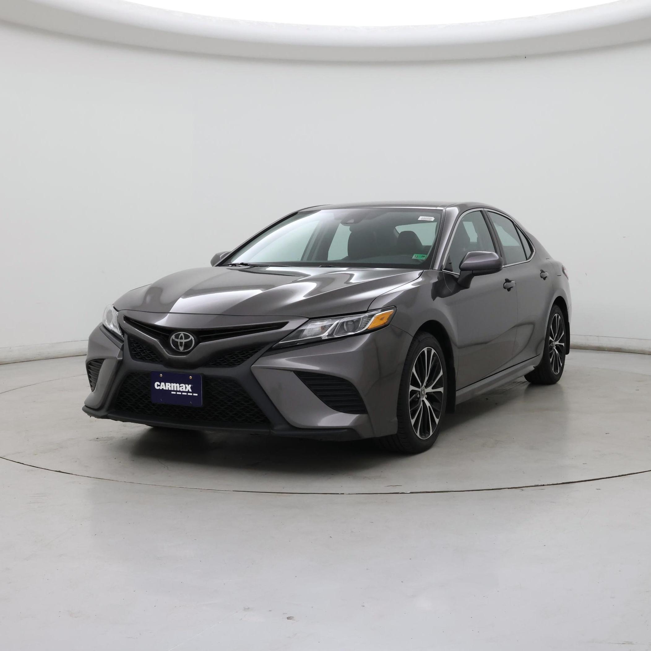 Thumbnail: 2020 Toyota Camry - 4