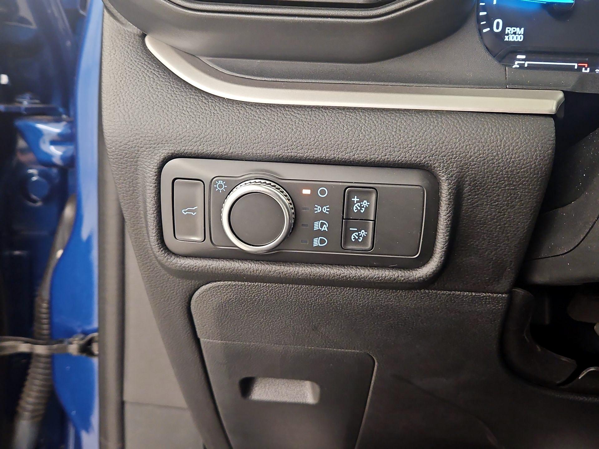 Thumbnail: 2021 Ford Explorer - 13