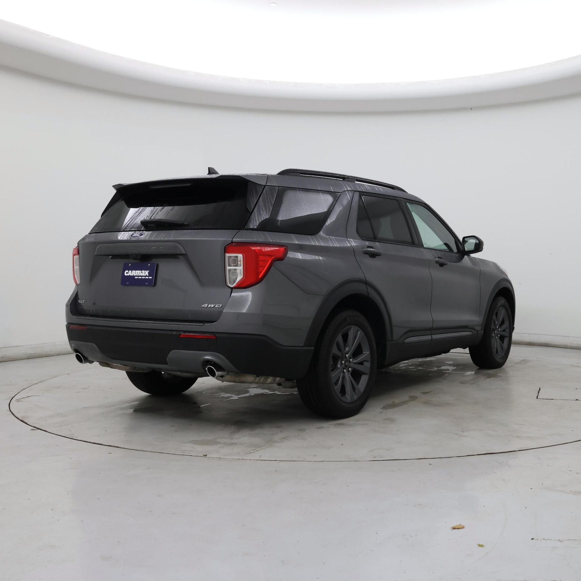 Thumbnail: 2022 Ford Explorer - 8