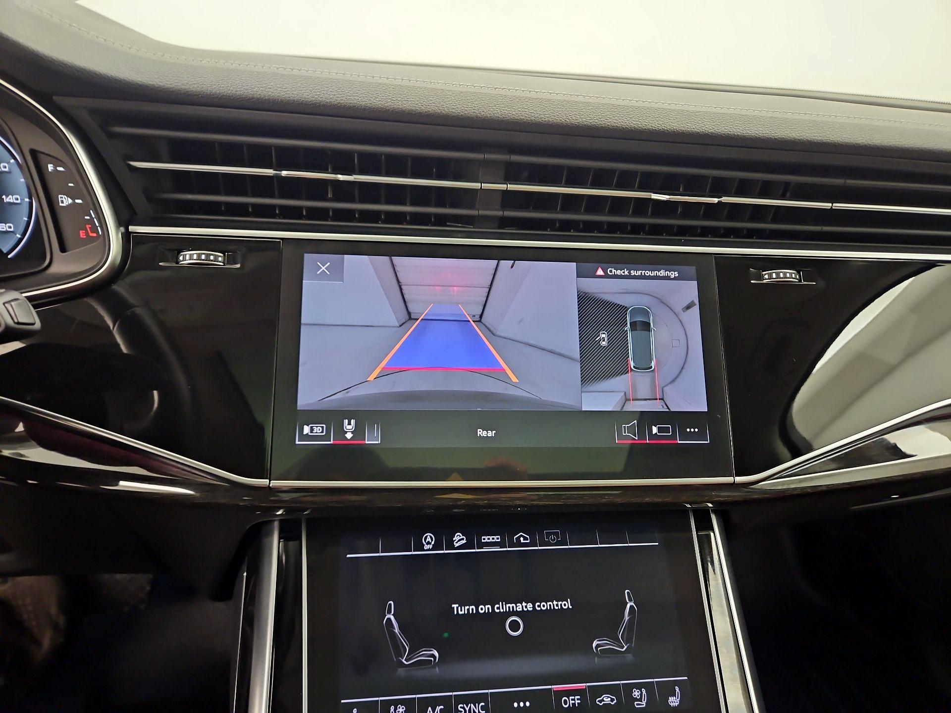 Thumbnail: 2023 Audi Q7 - 15