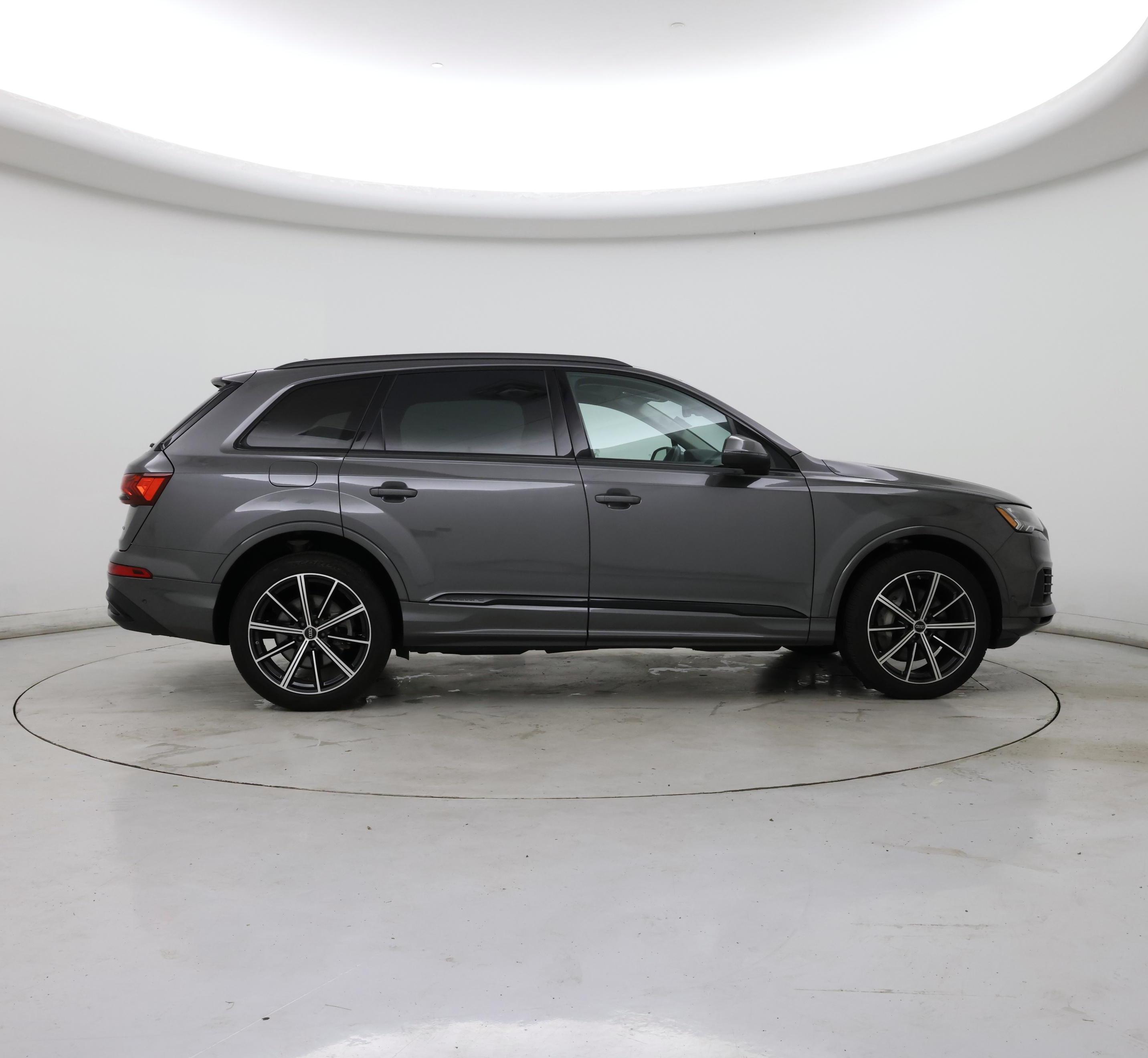 Thumbnail: 2023 Audi Q7 - 7