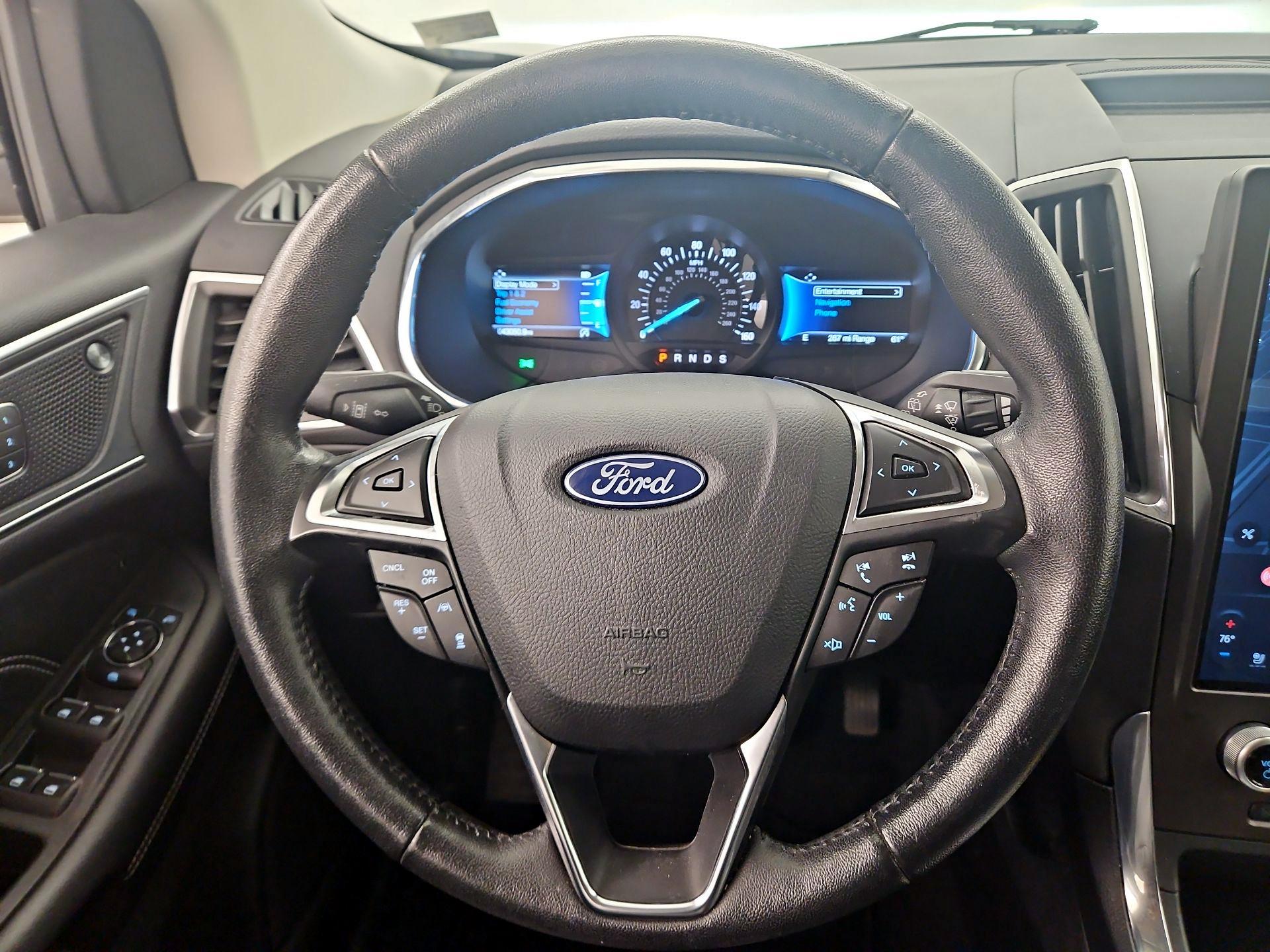 Thumbnail: 2021 Ford Edge - 10