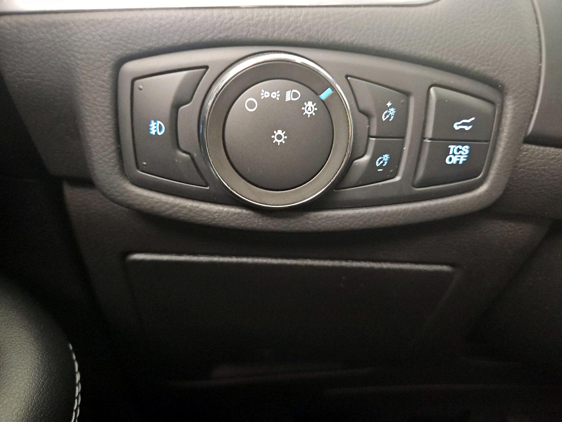 Thumbnail: 2021 Ford Edge - 13