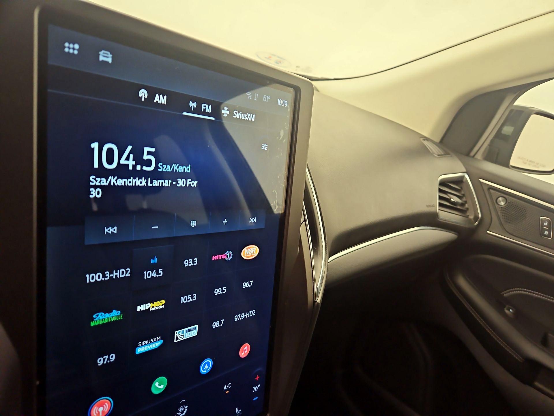 Thumbnail: 2021 Ford Edge - 16