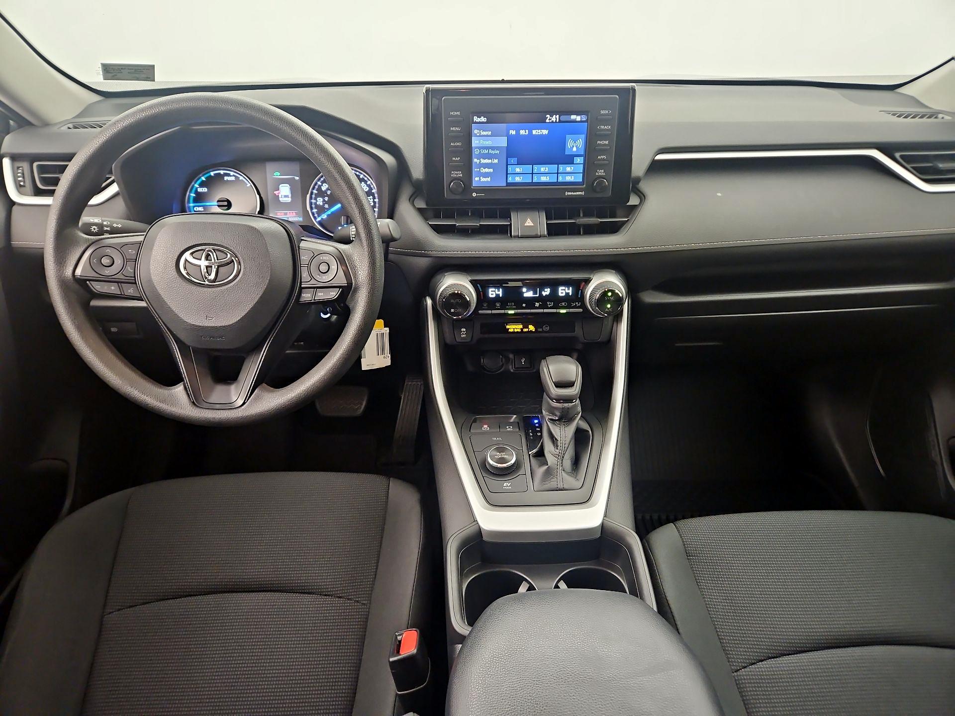 Thumbnail: 2020 Toyota RAV4 - 9