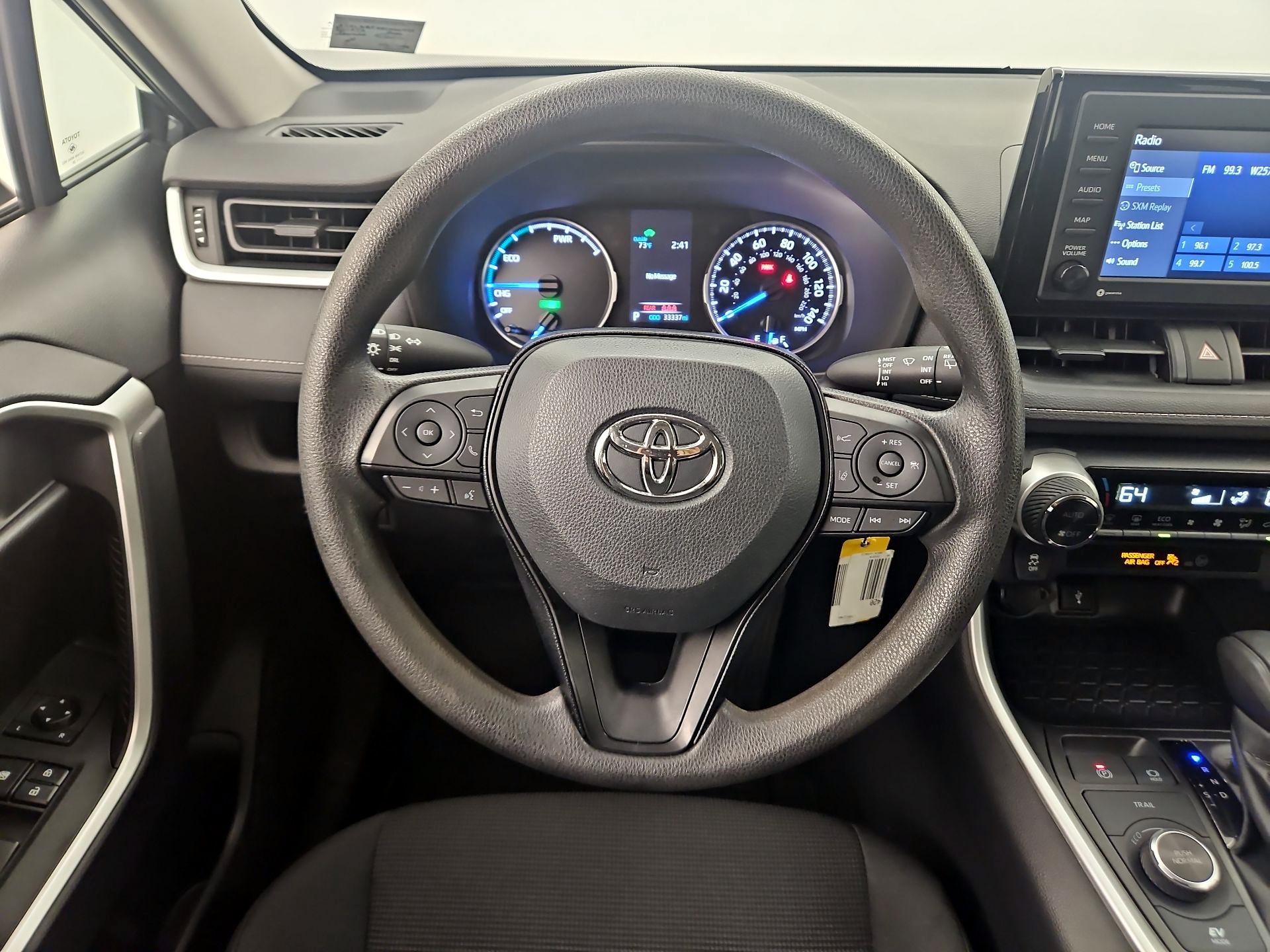 Thumbnail: 2020 Toyota RAV4 - 10