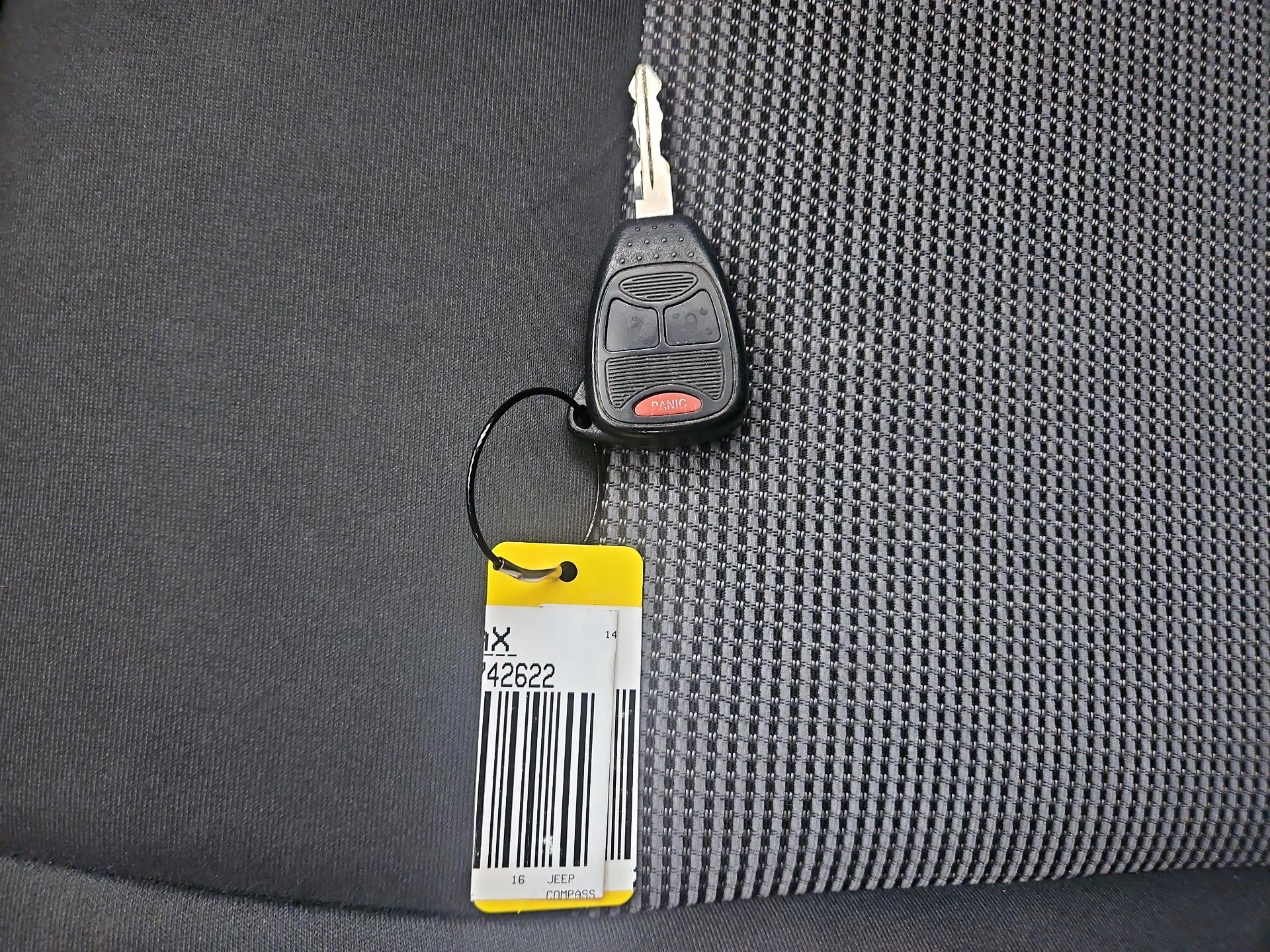 Thumbnail: 2016 Jeep Compass - 20